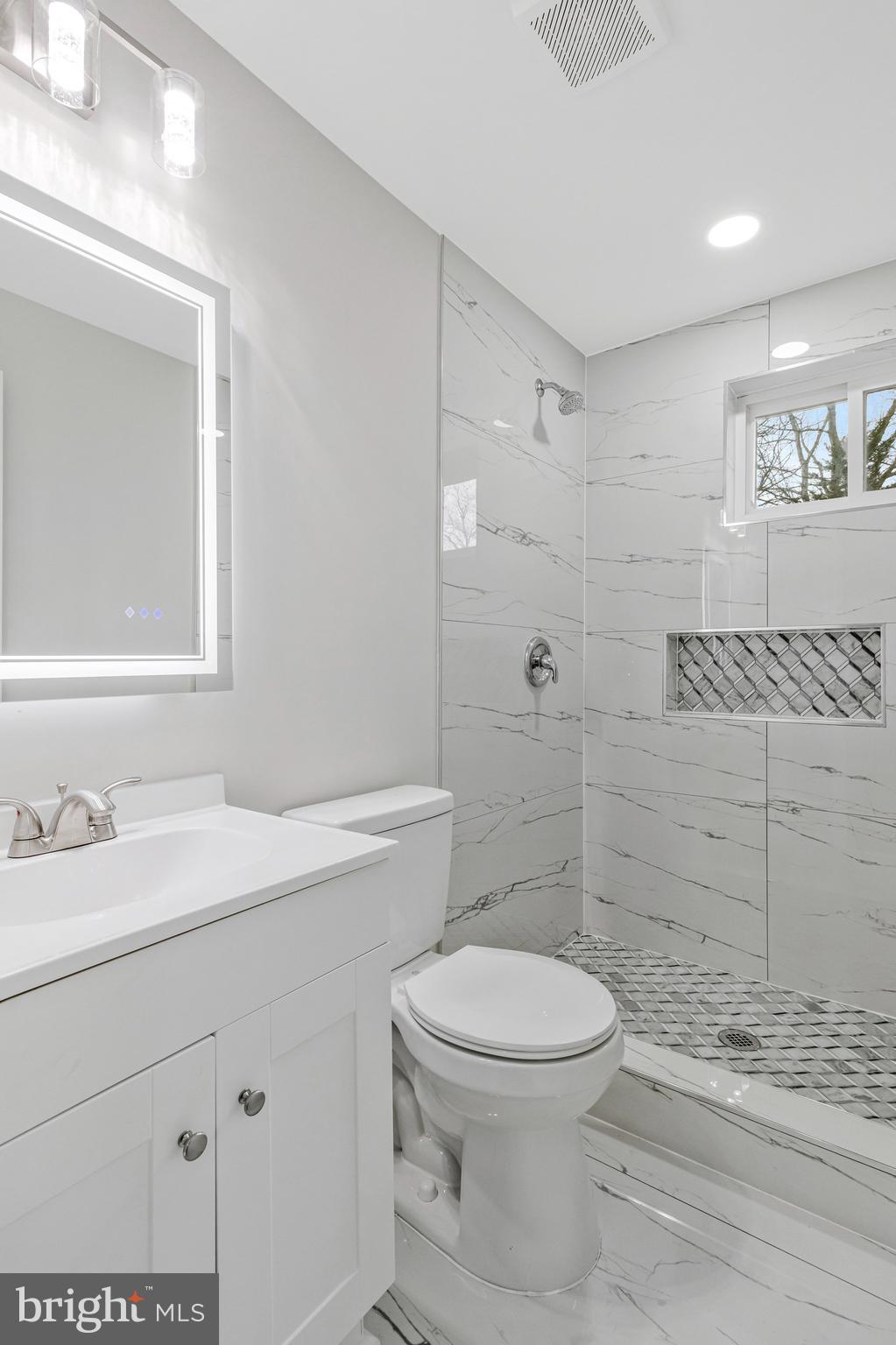 SEABROOK ESTATES - Residential