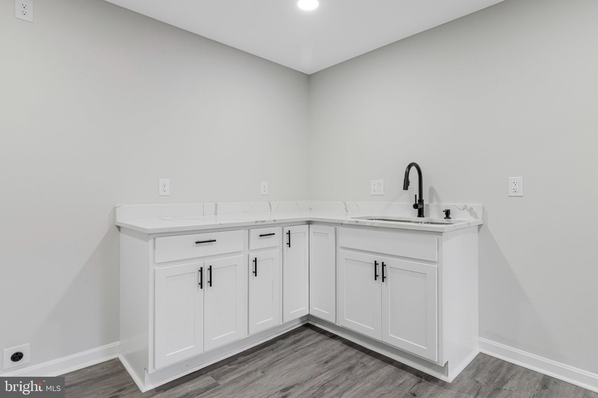 SEABROOK ESTATES - Residential