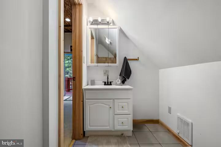 FALLBUSH MOUNTAIN ESTATES - Residential