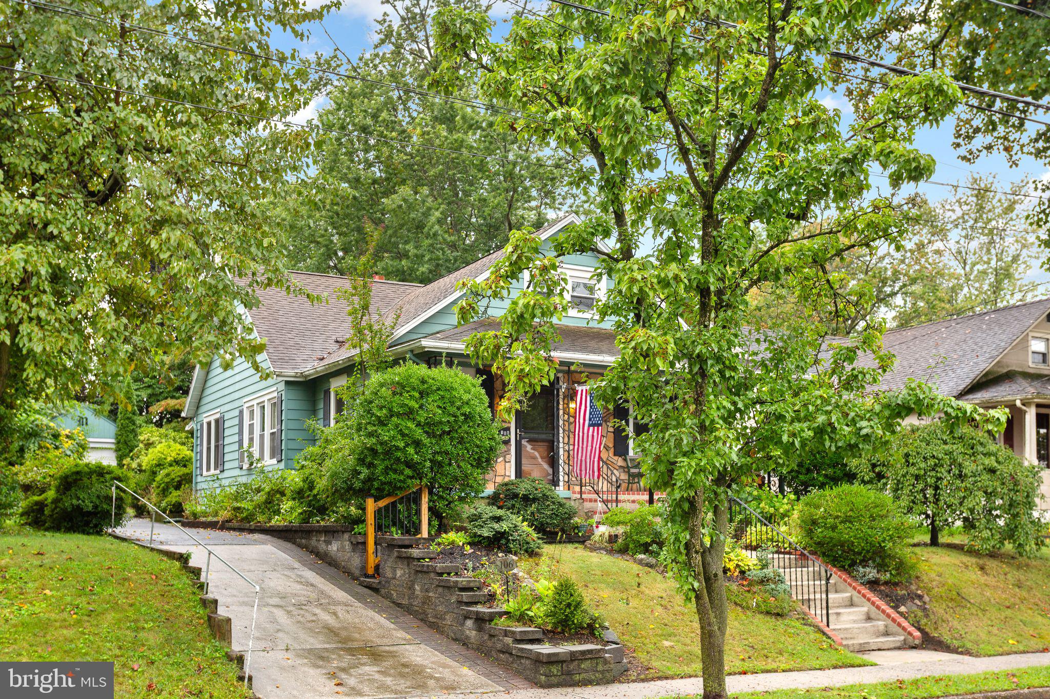106 LAWRENCE AVENUE
