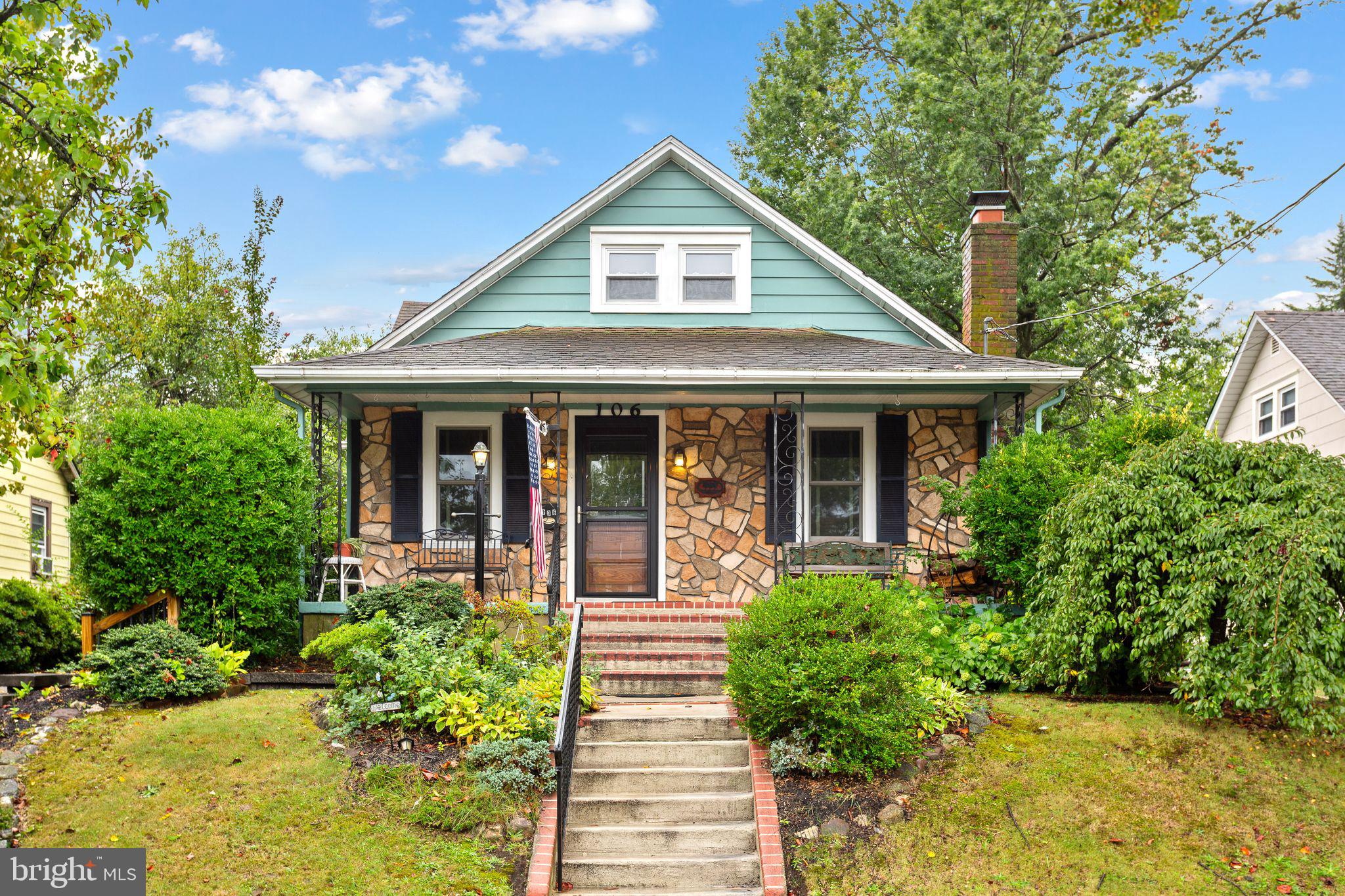106 LAWRENCE AVENUE