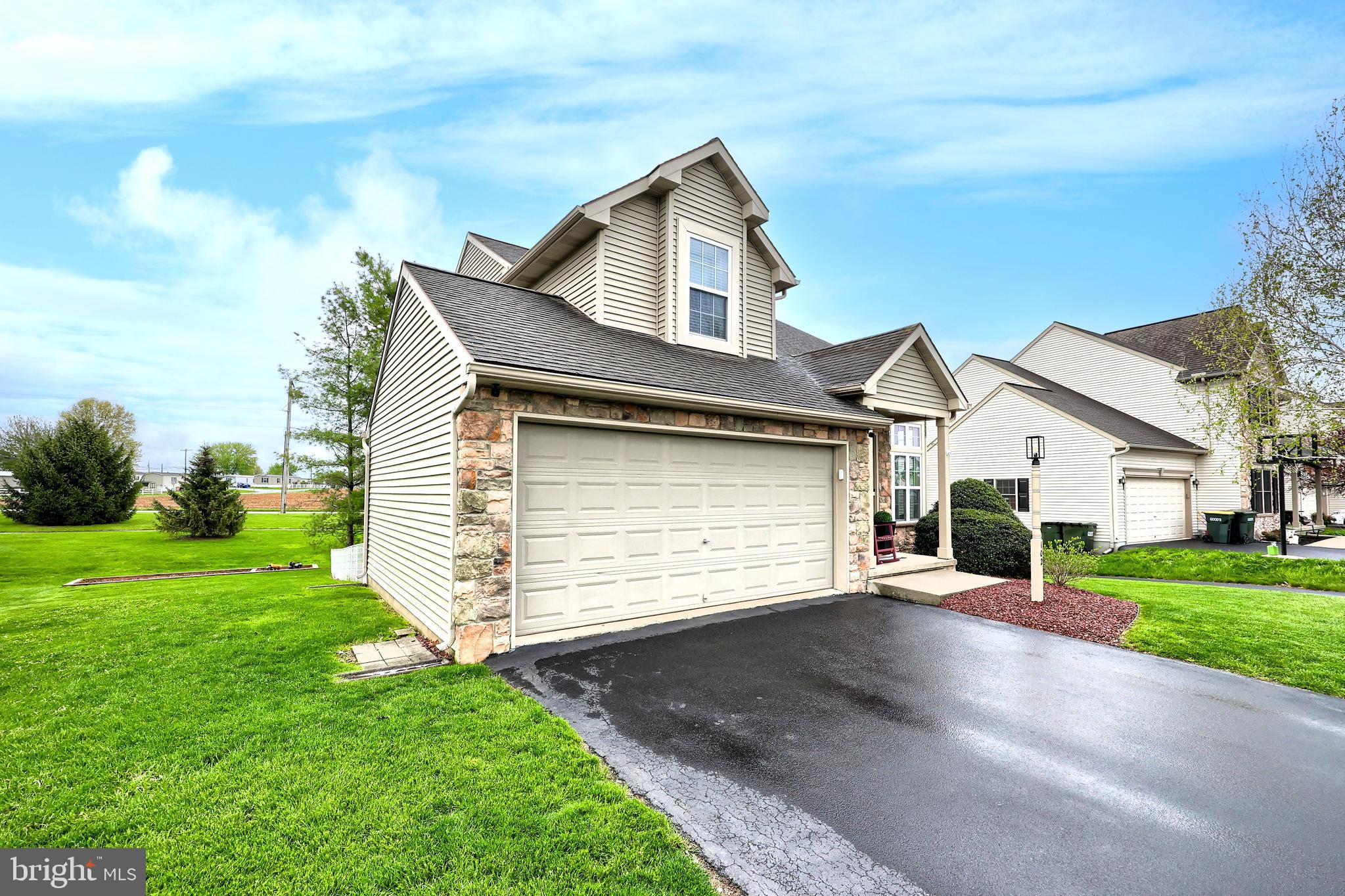102 BLOOMFIELD DRIVE