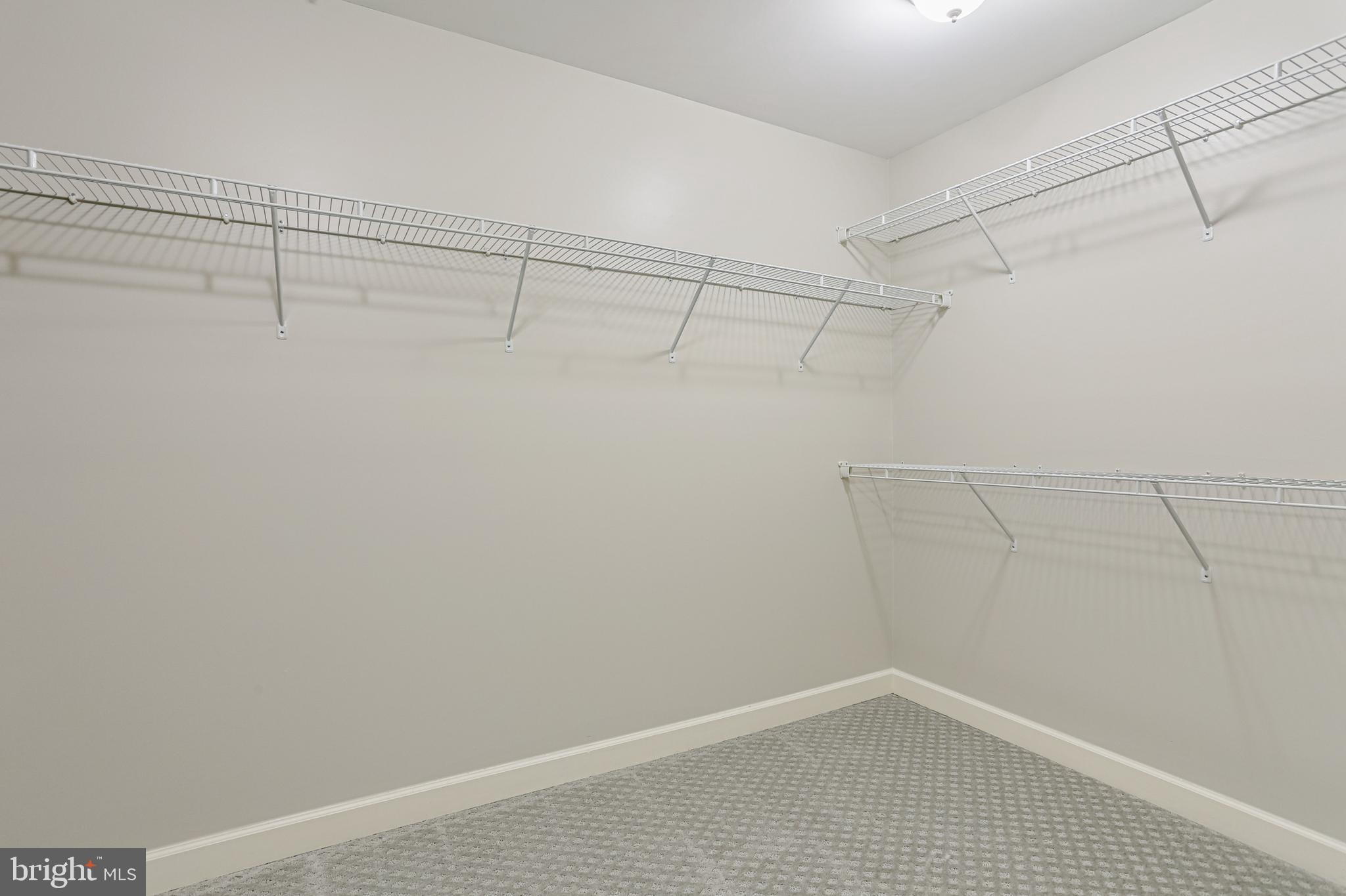 WHITEHALL SQUARE - Residential