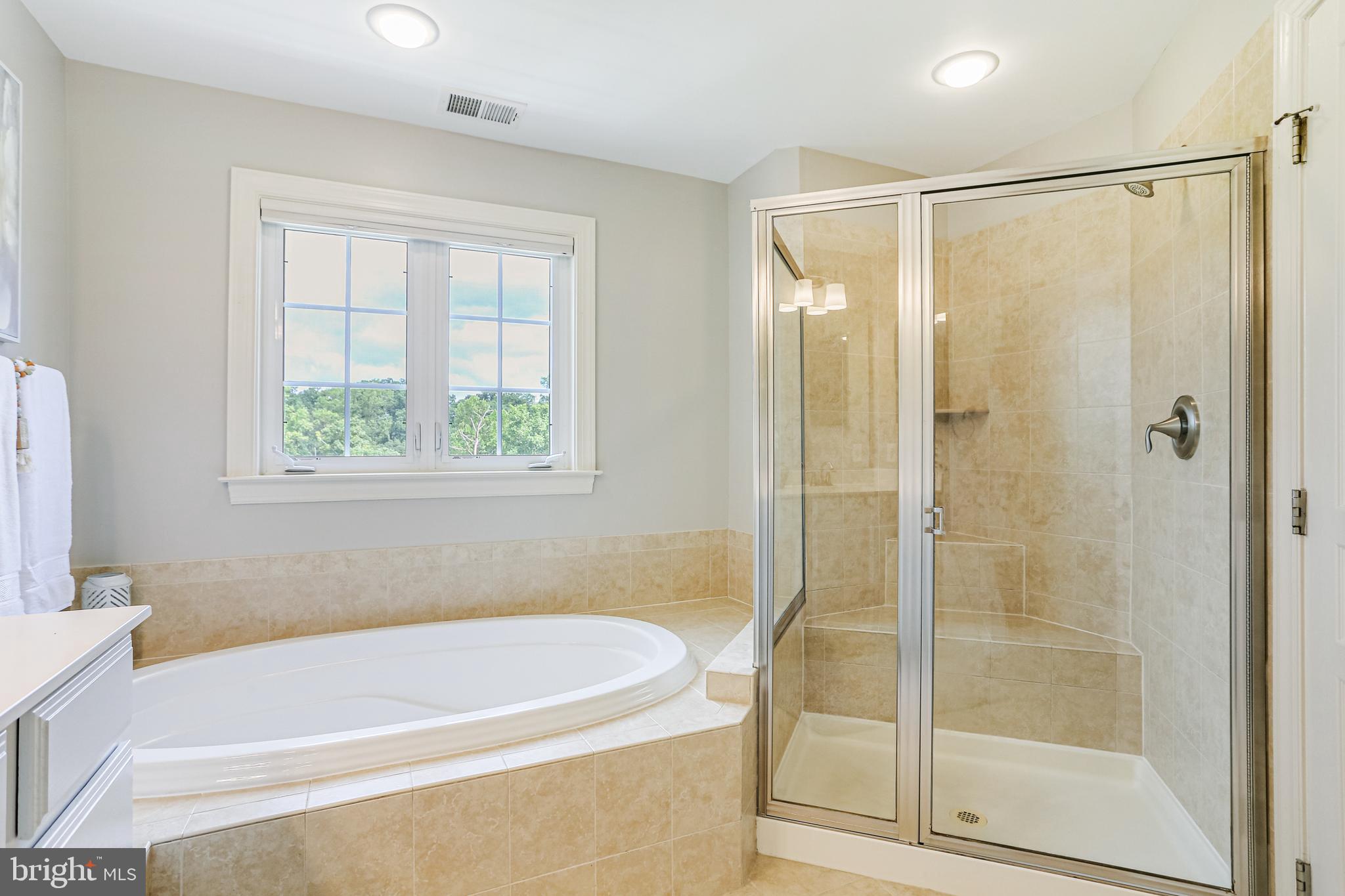 WHITEHALL SQUARE - Residential