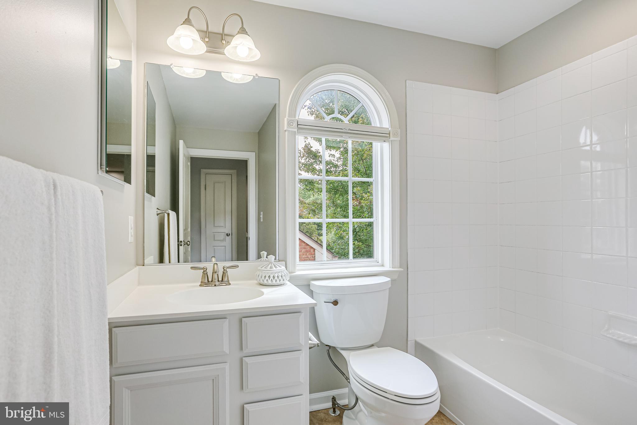 WHITEHALL SQUARE - Residential