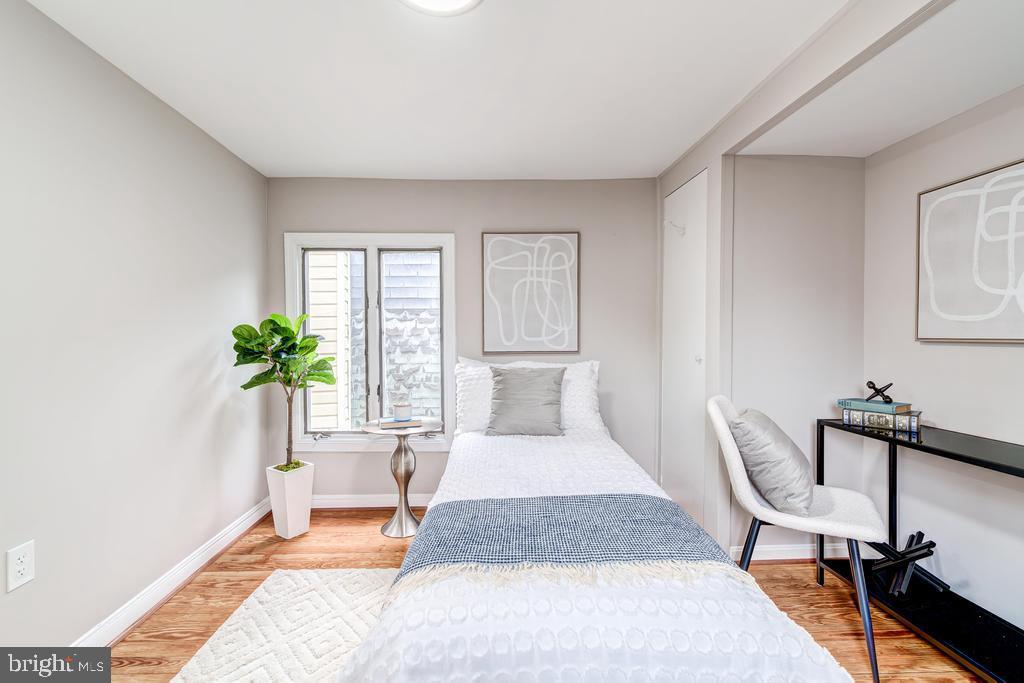 OLD TOWN ALEXANDRIA - Residential Lease