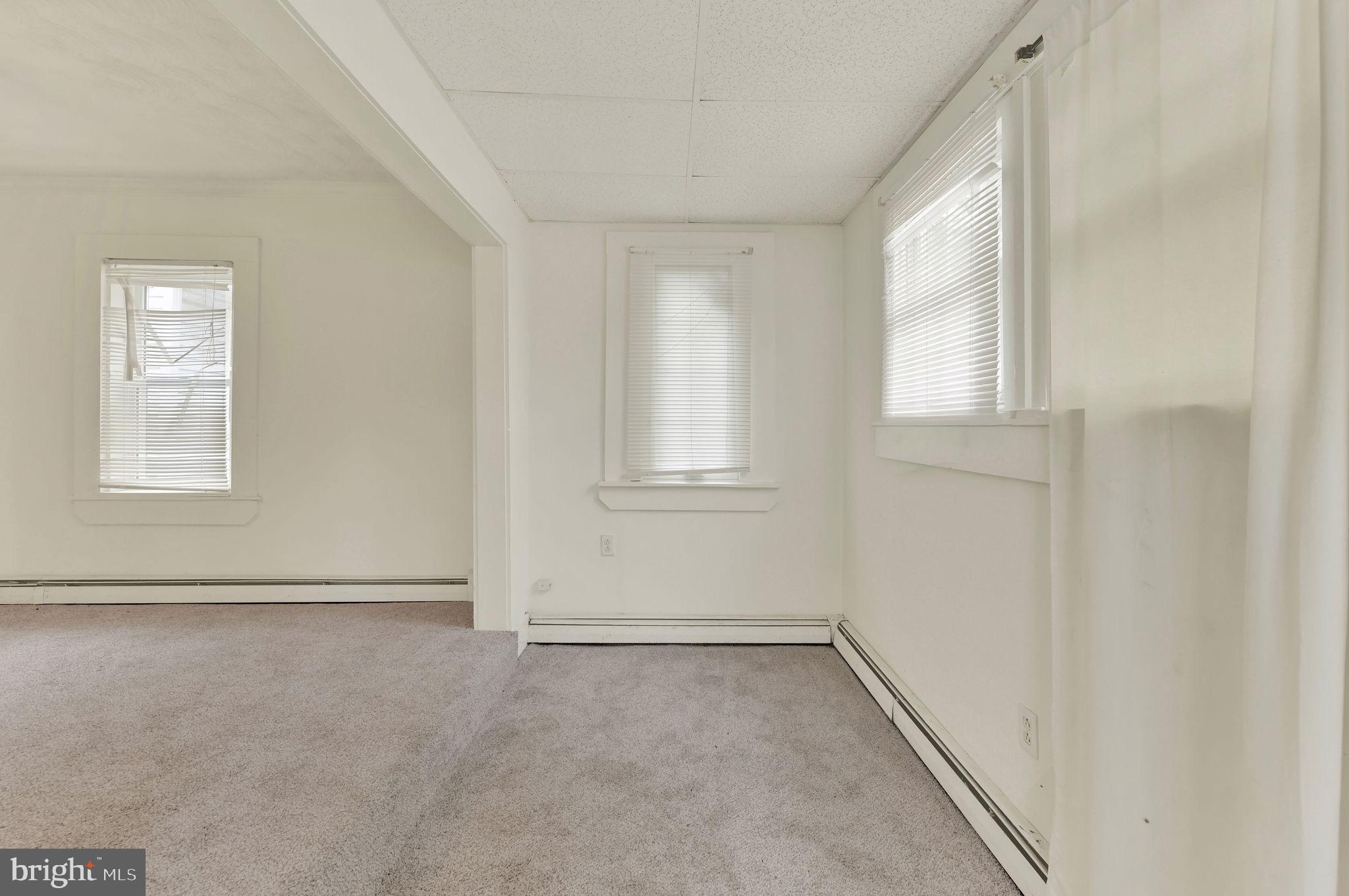 149 N QUEEN STREET