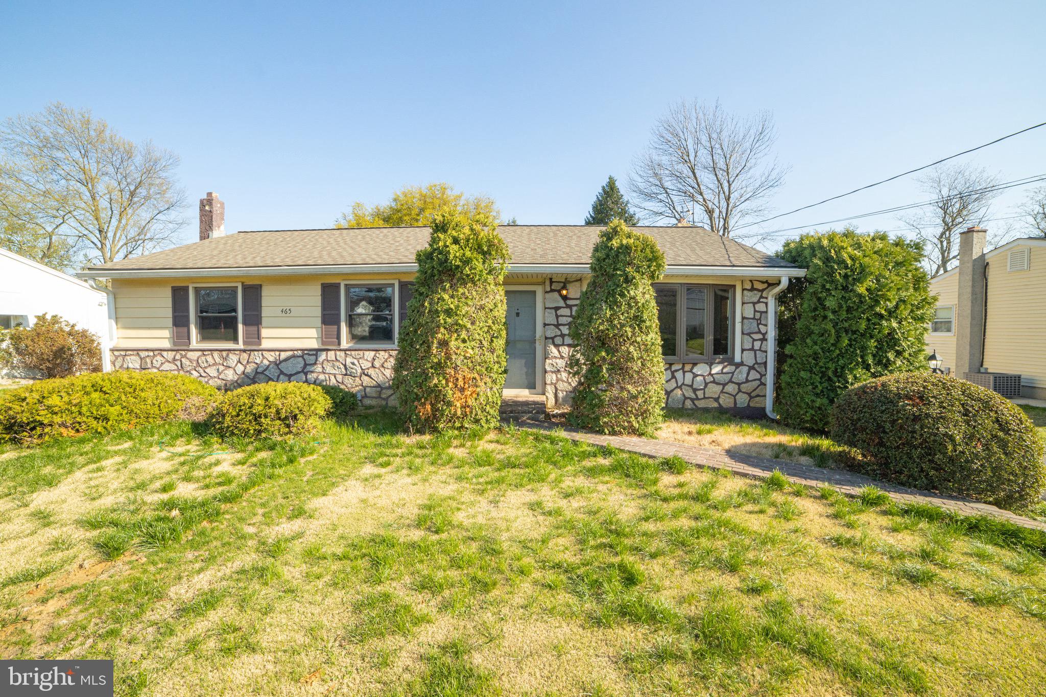 TWIN OAKS - Residential