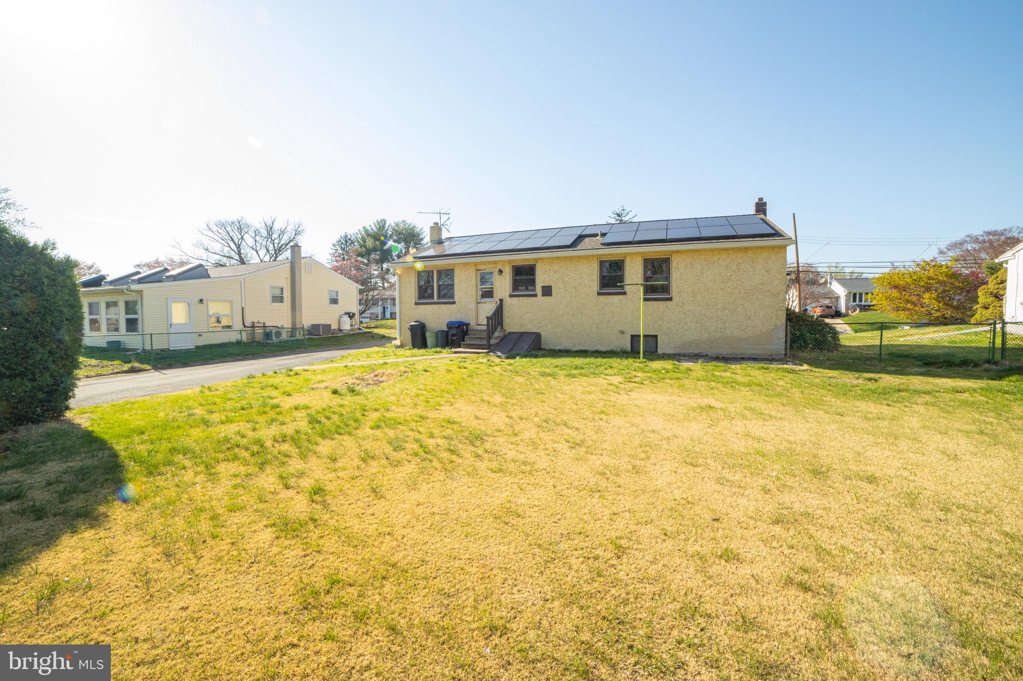 TWIN OAKS - Residential