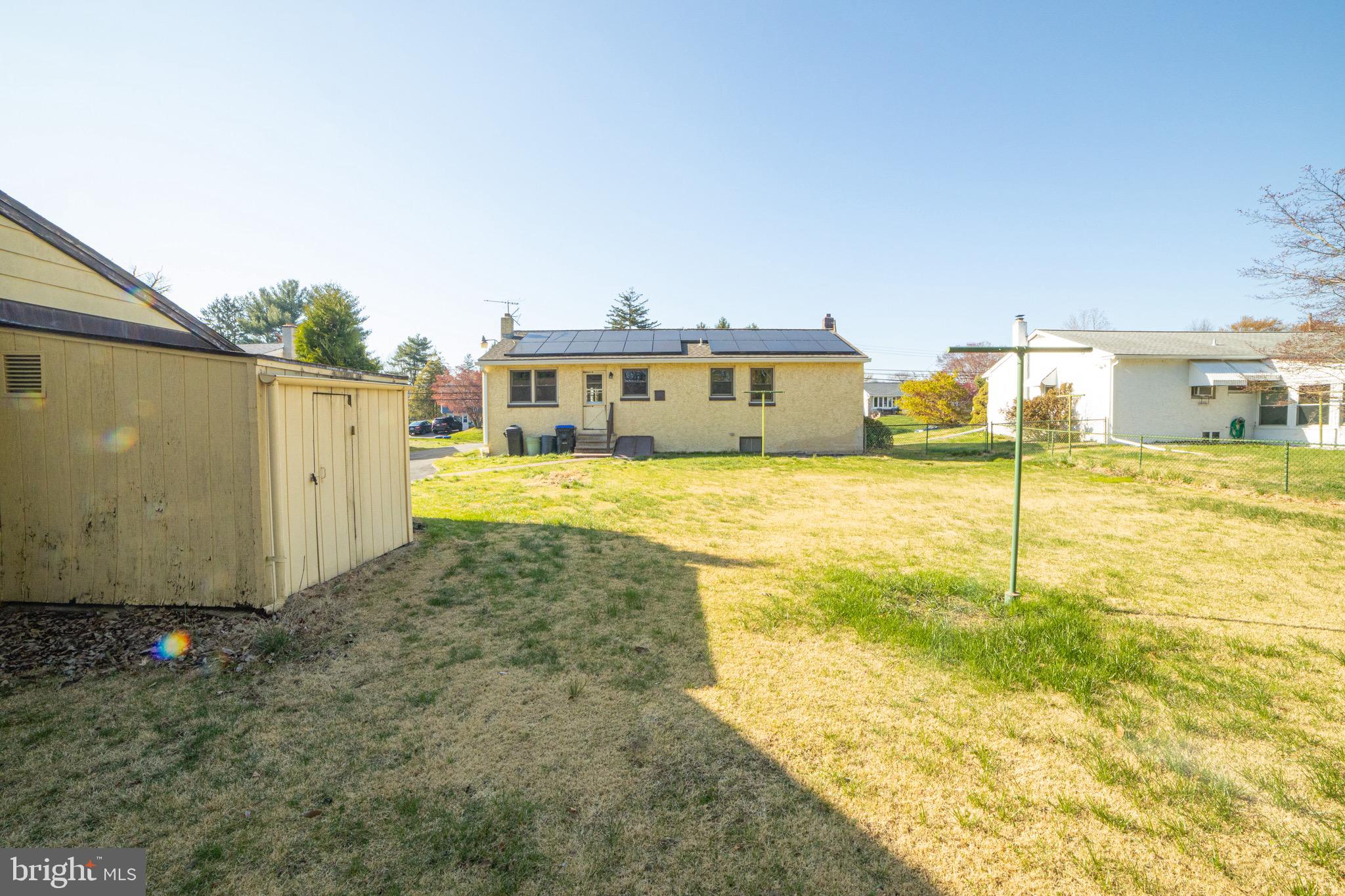 TWIN OAKS - Residential