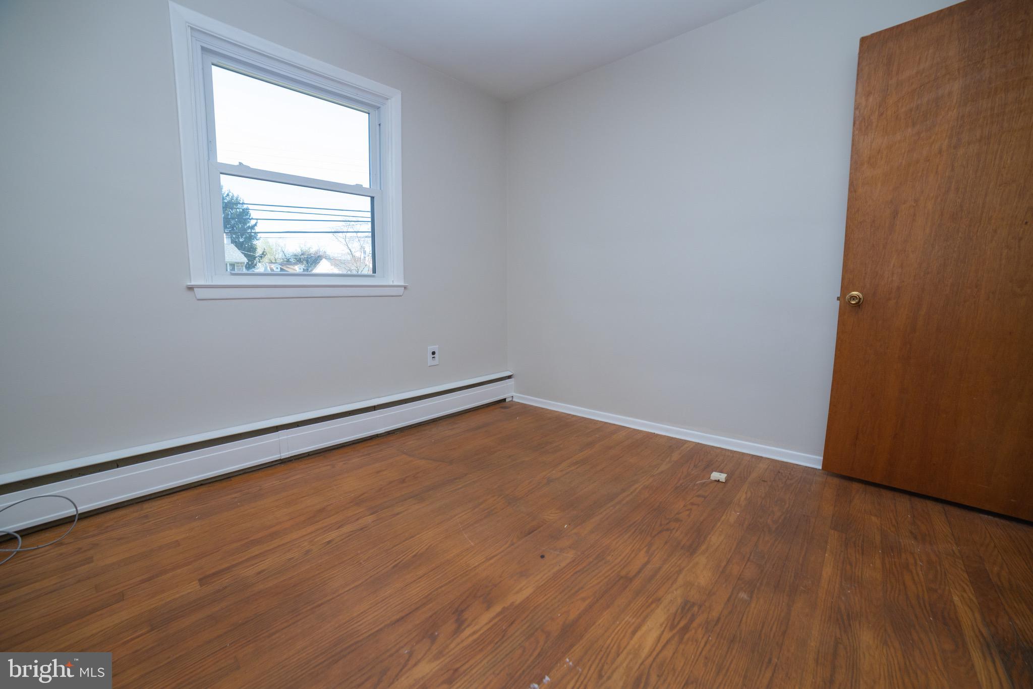 TWIN OAKS - Residential