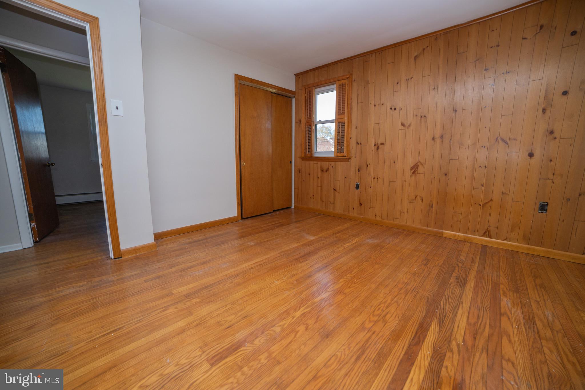 TWIN OAKS - Residential