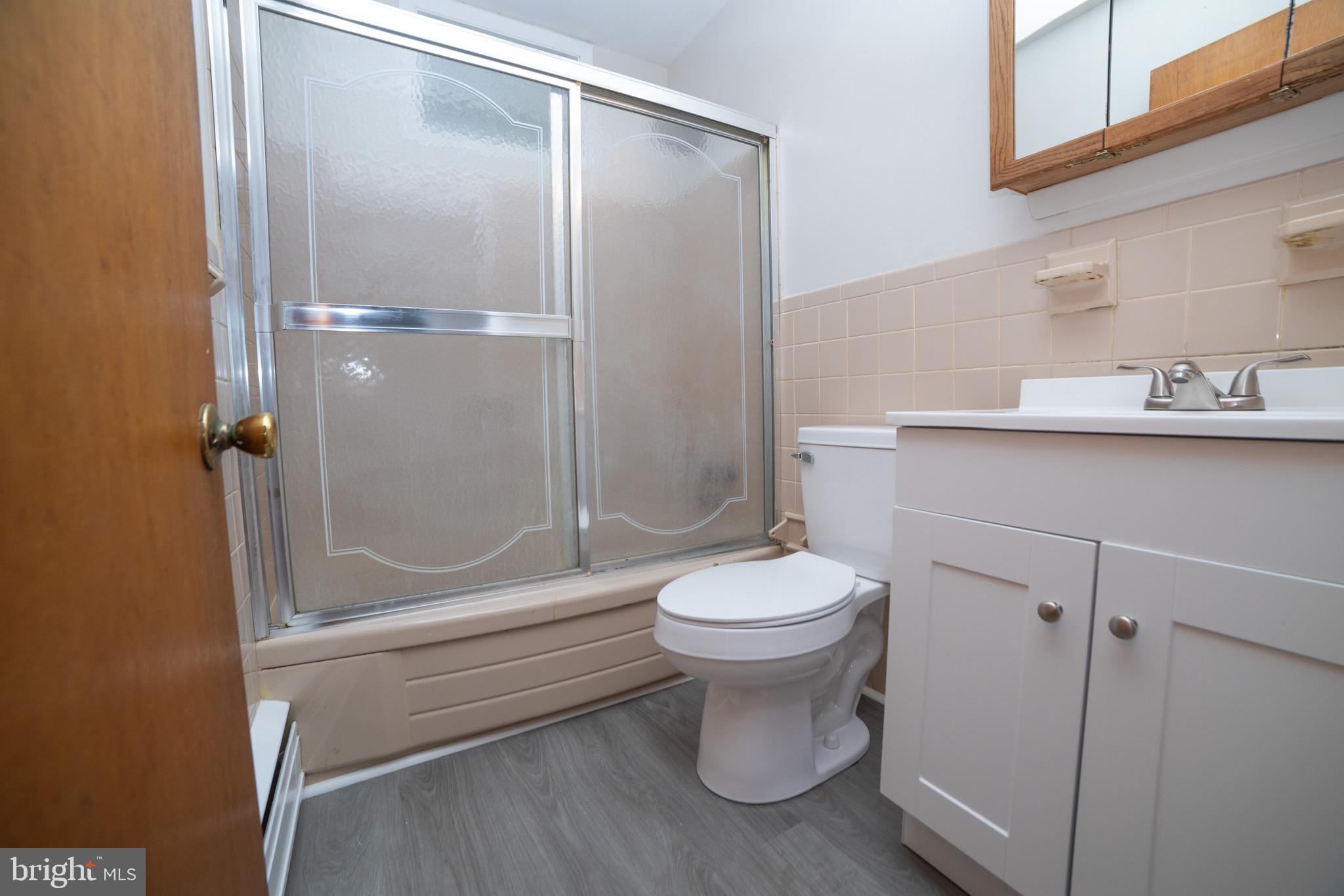 TWIN OAKS - Residential