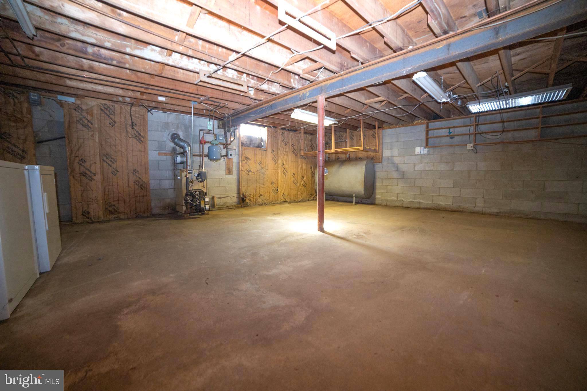 TWIN OAKS - Residential