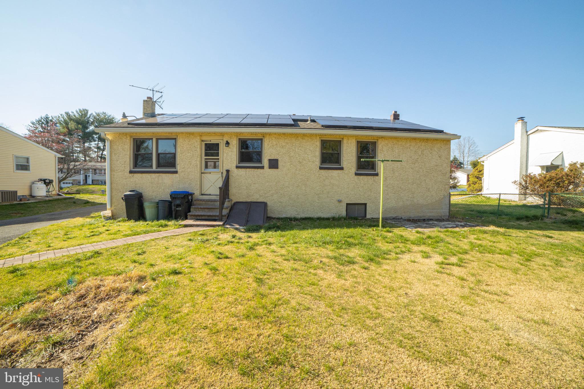 TWIN OAKS - Residential