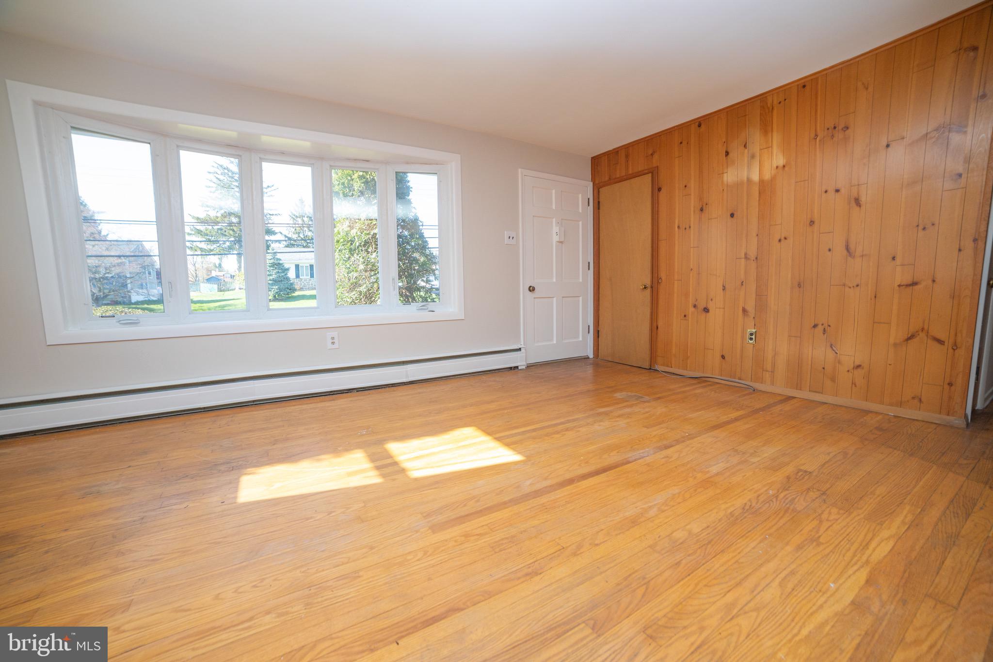 TWIN OAKS - Residential