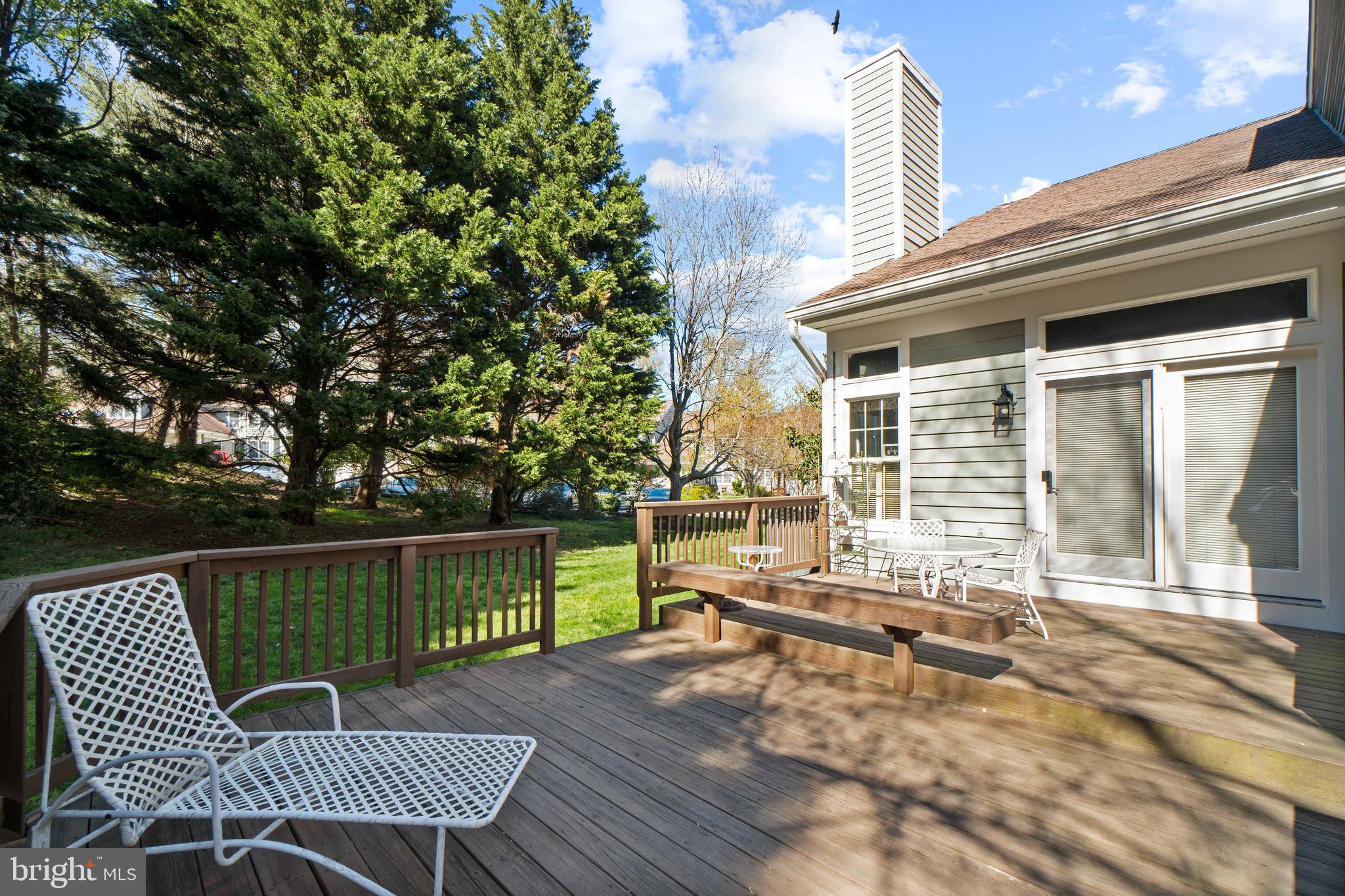 RIVA TRACE/SPRING PLACE - Residential