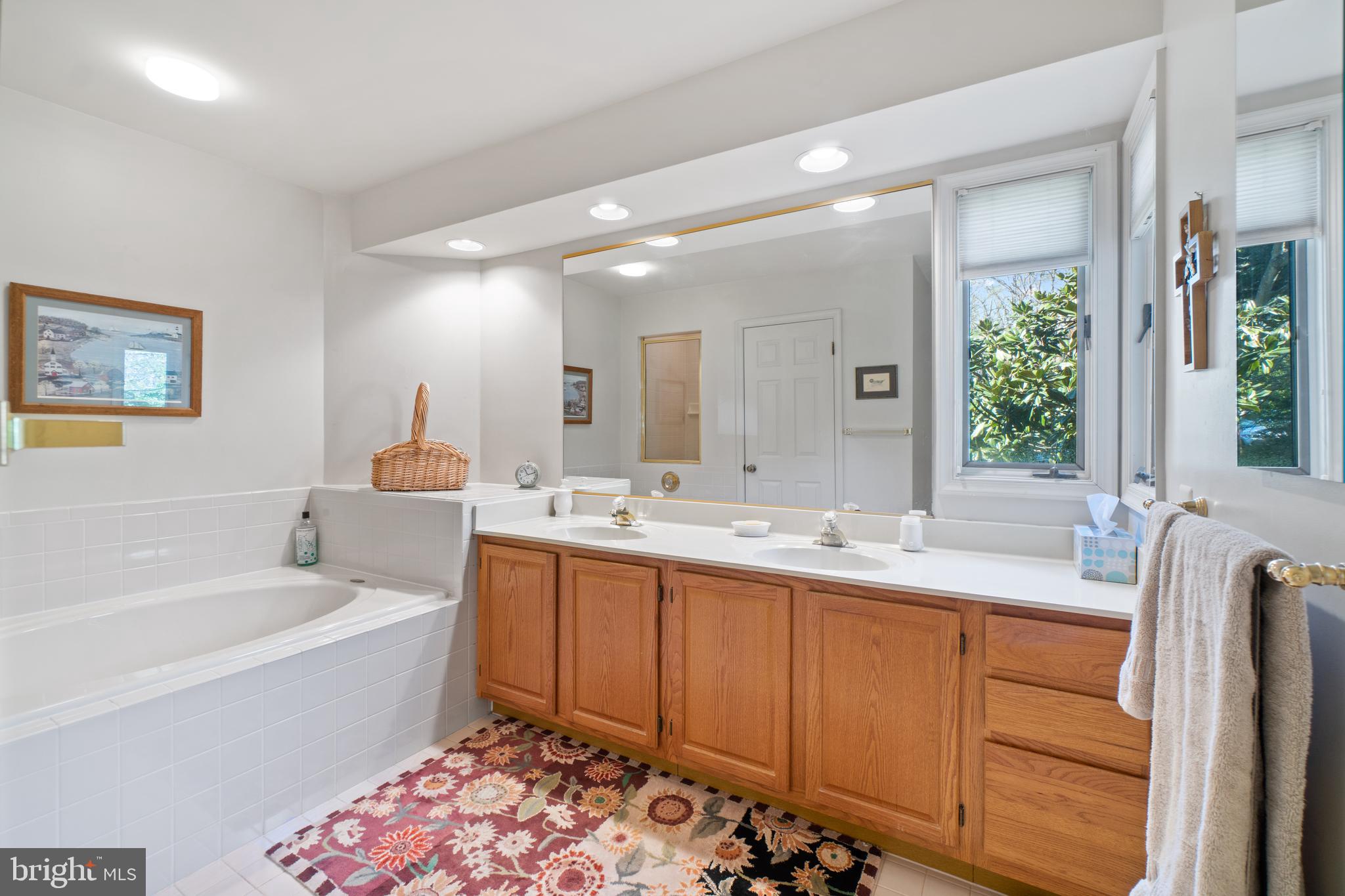 RIVA TRACE/SPRING PLACE - Residential