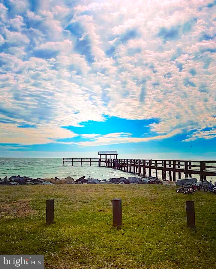 FRANKLIN MANOR BEACH - Residential Lease