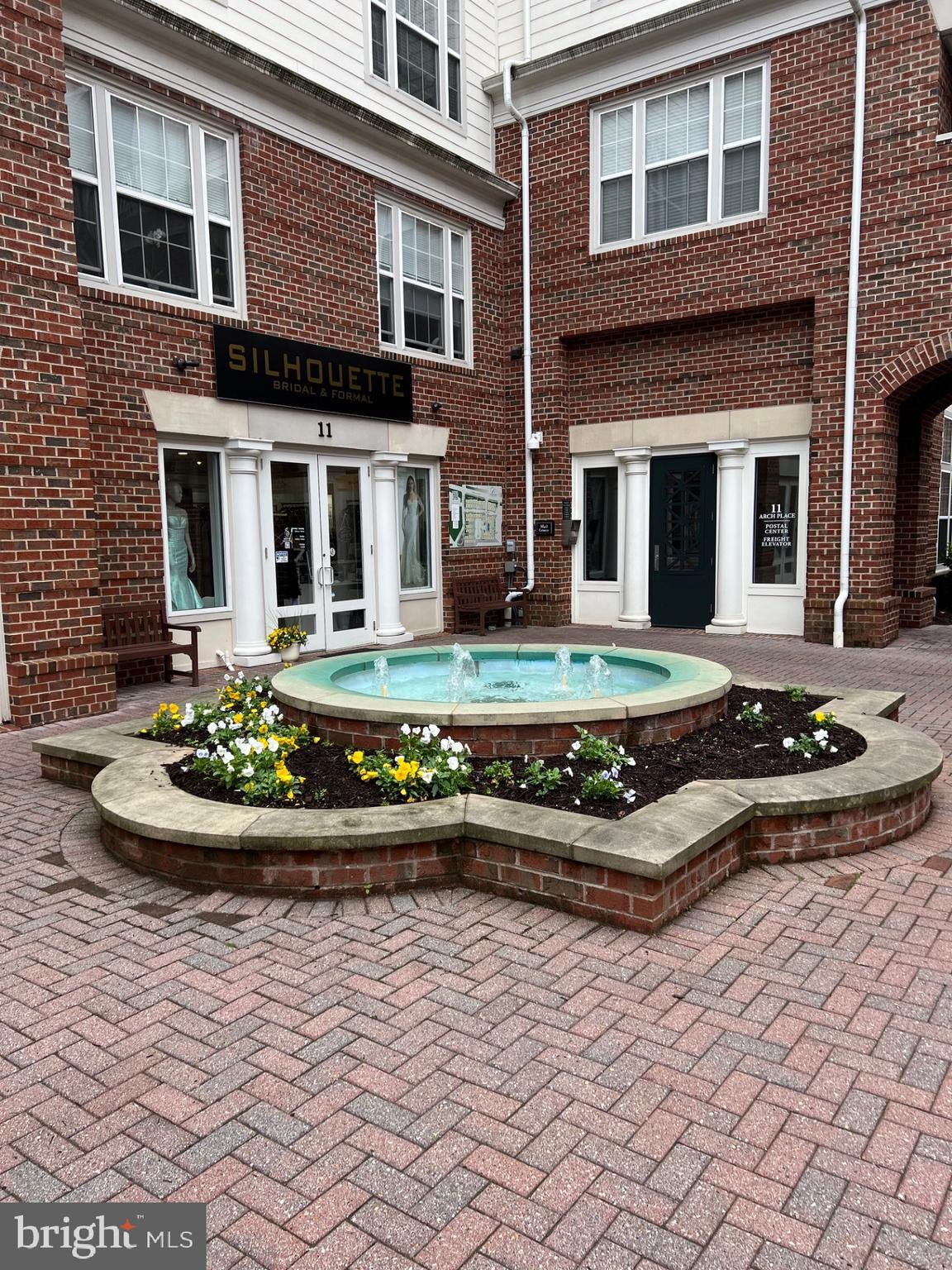 THE COLONNADE AT KENTLANDS - Residential
