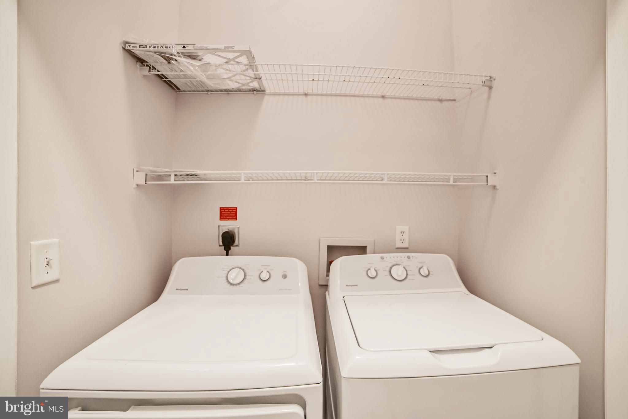 THE COLONNADE AT KENTLANDS - Residential