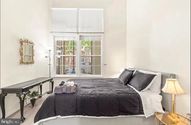 THE COLONNADE AT KENTLANDS - Residential