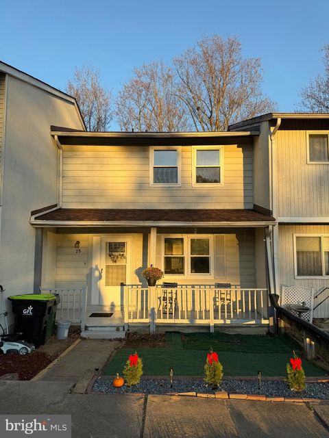 28 WAYSIDE COURT STAFFORD VA 22554