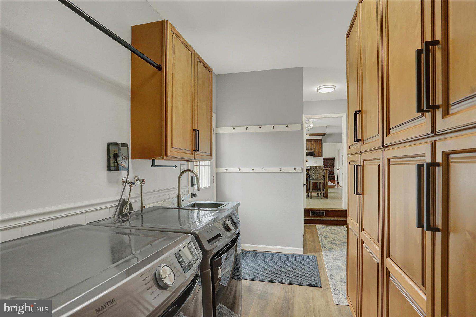 INDIAN CREEK - Residential