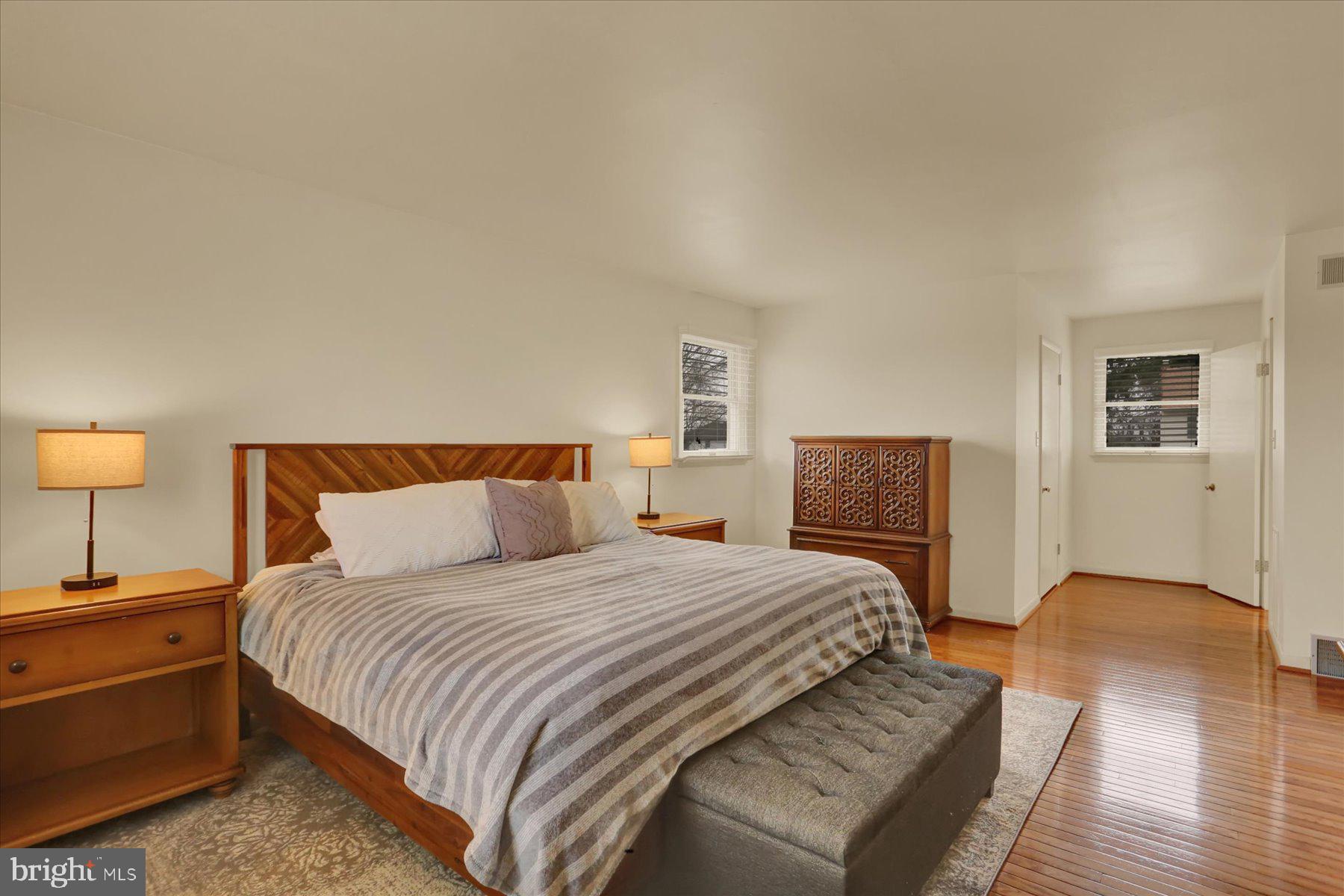 INDIAN CREEK - Residential