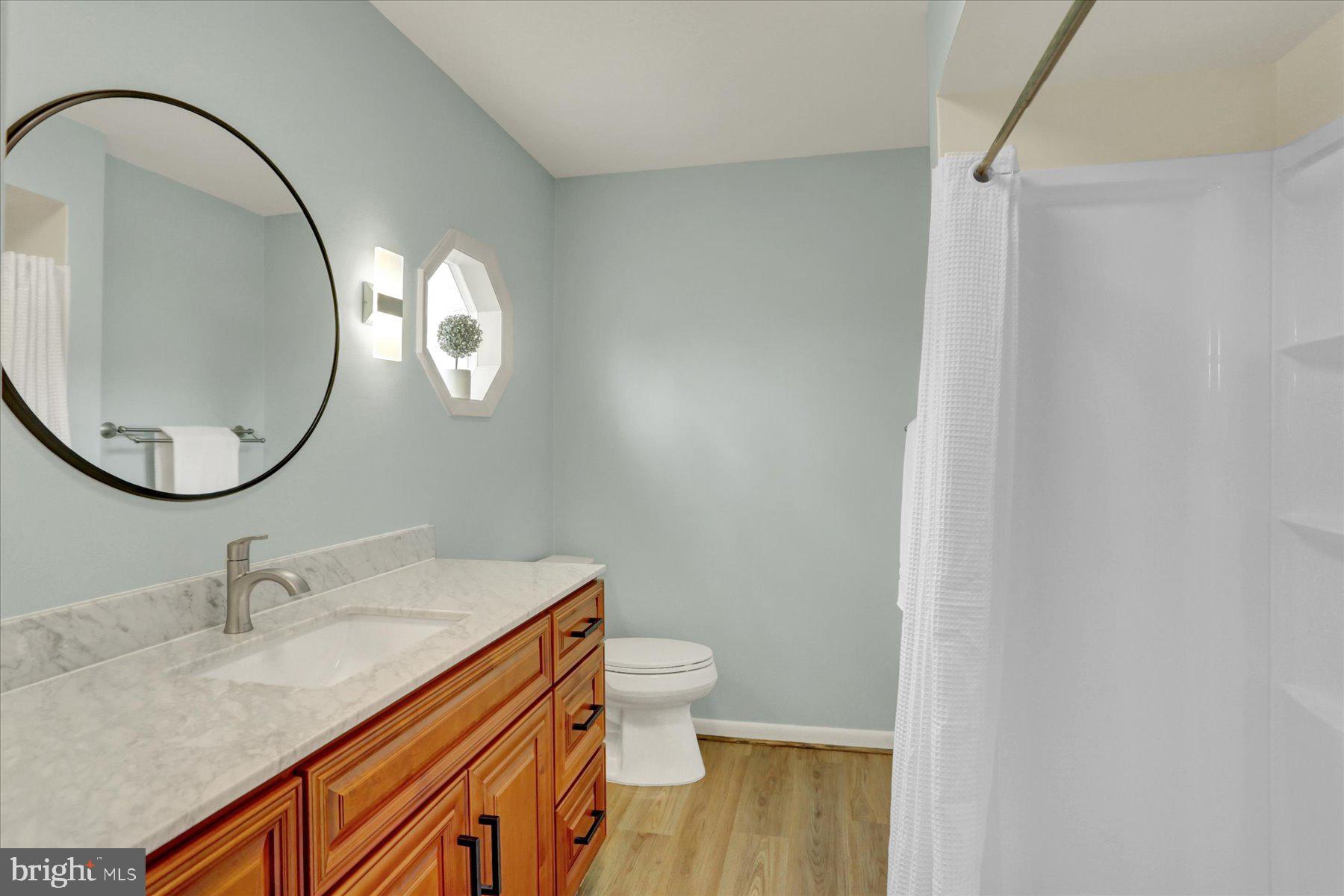 INDIAN CREEK - Residential