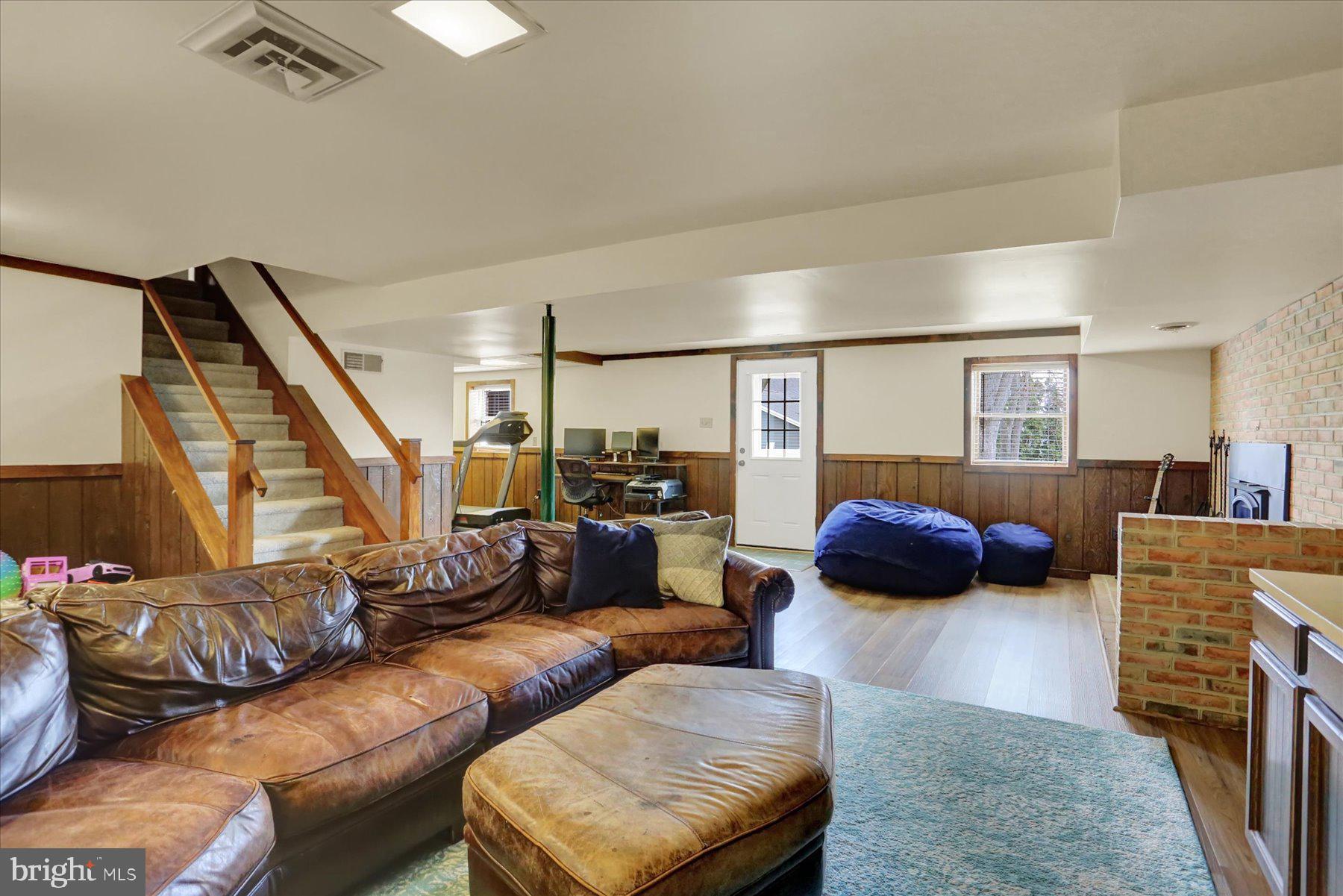 INDIAN CREEK - Residential