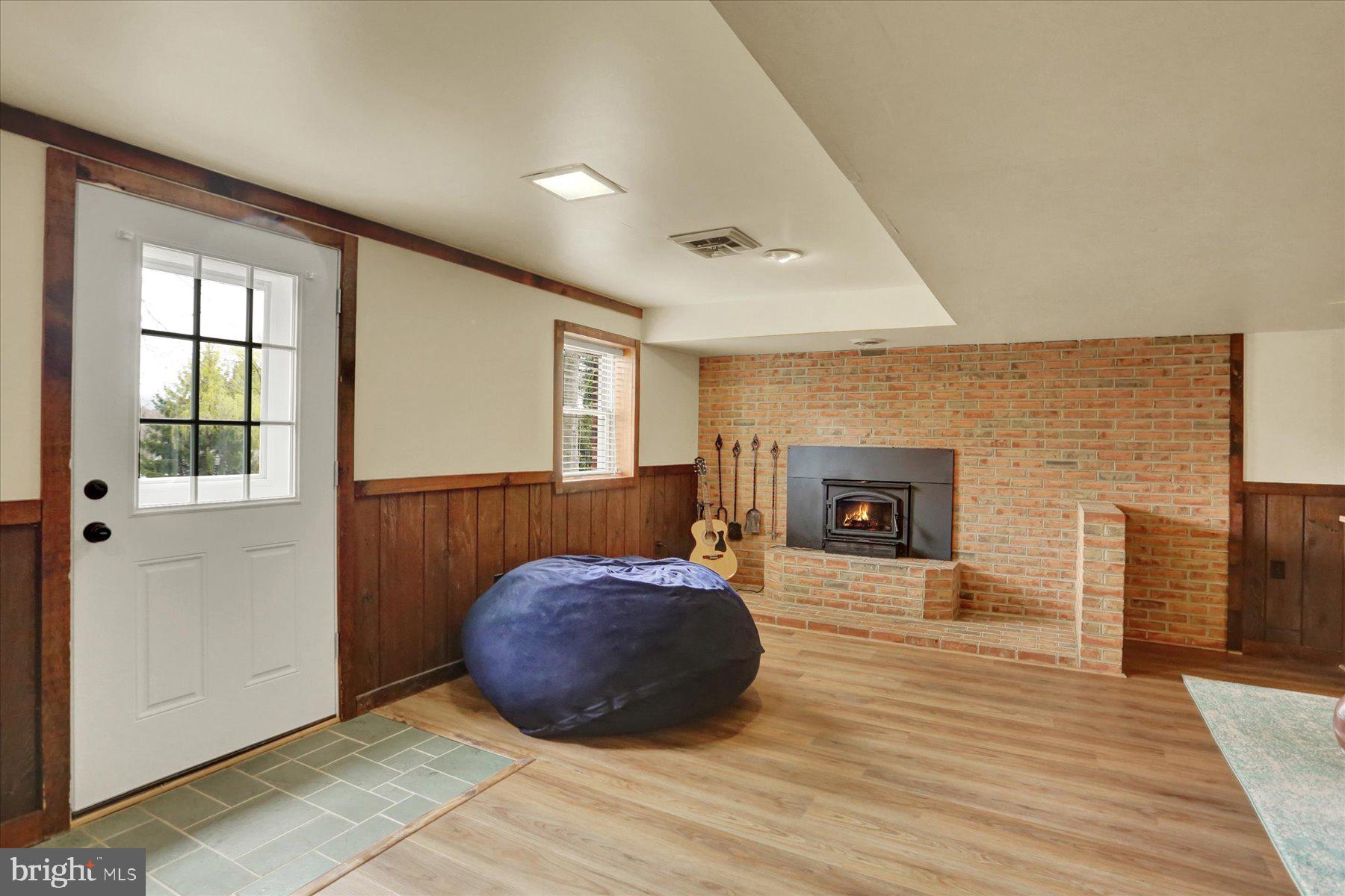 INDIAN CREEK - Residential