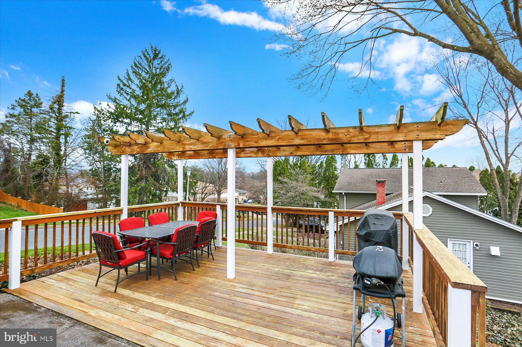 INDIAN CREEK - Residential