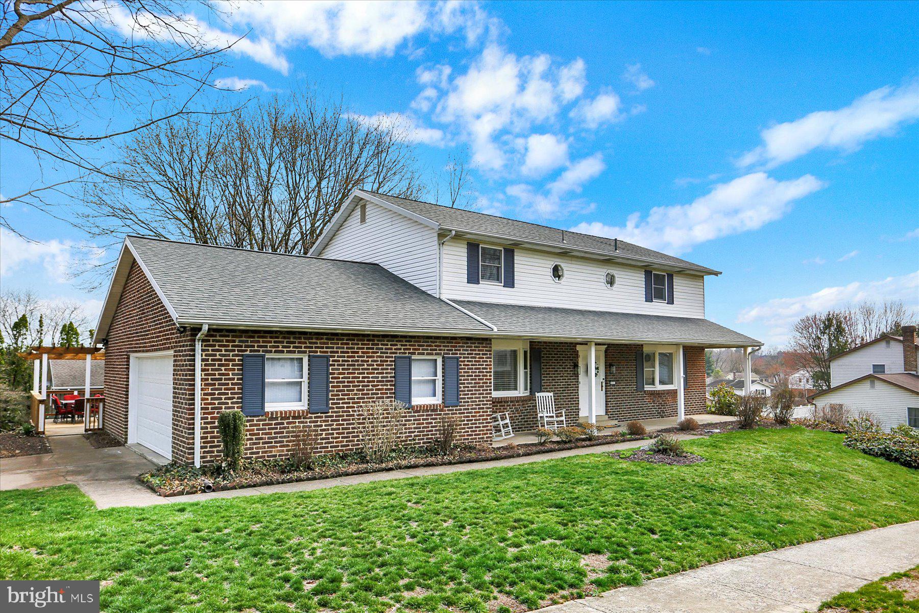 INDIAN CREEK - Residential