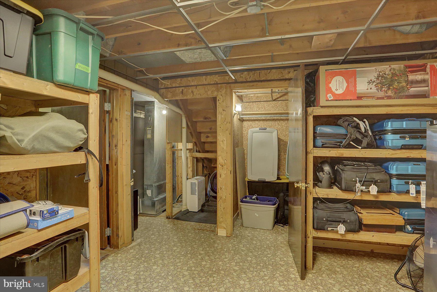 INDIAN CREEK - Residential