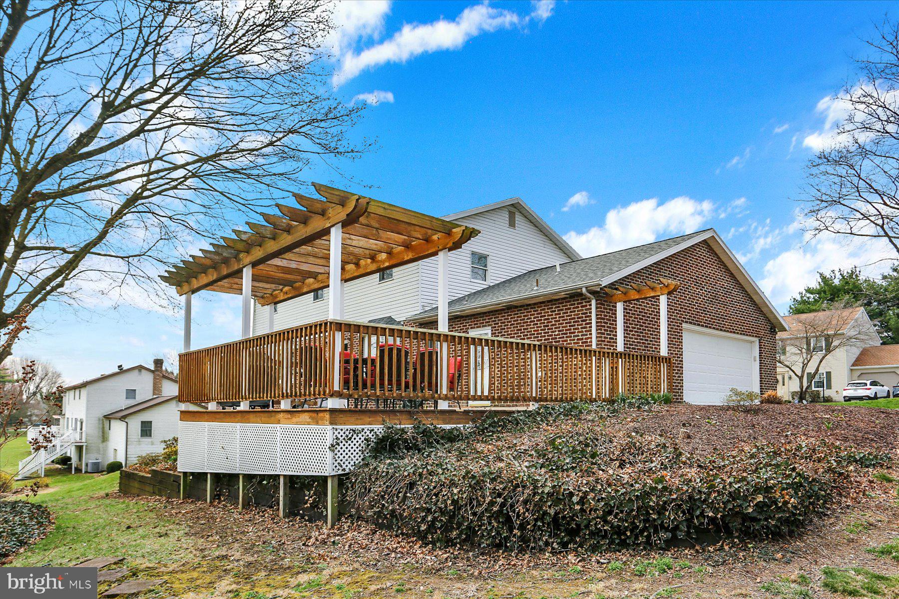 INDIAN CREEK - Residential