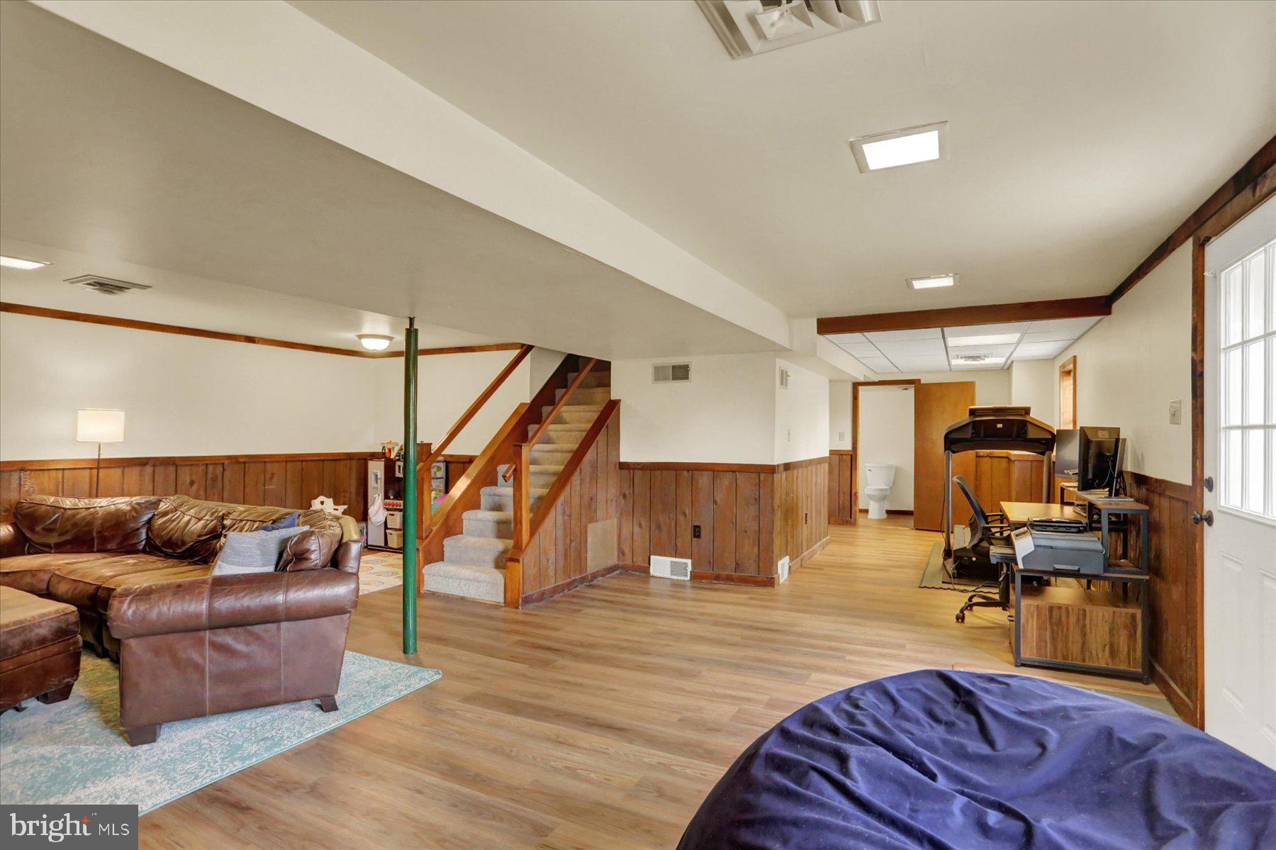 INDIAN CREEK - Residential