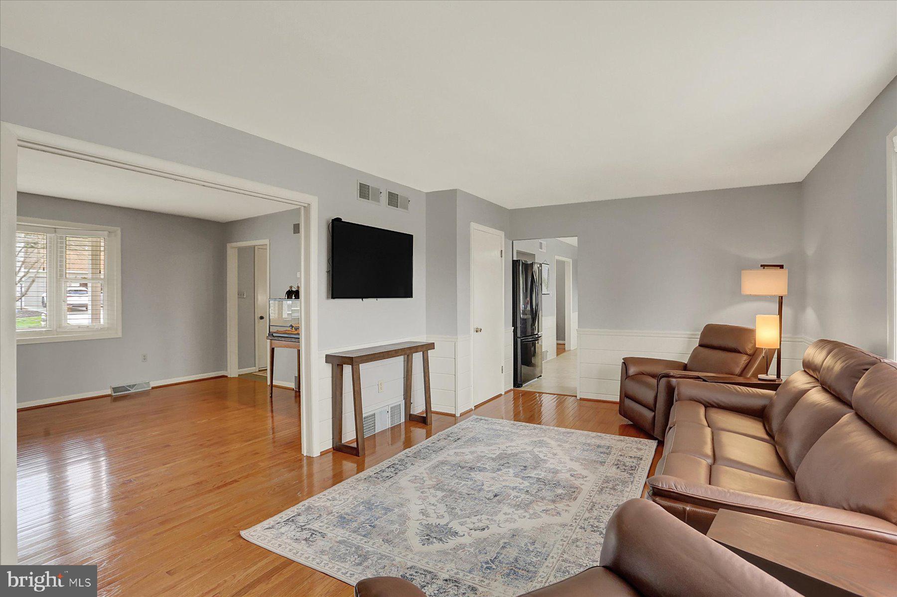 INDIAN CREEK - Residential