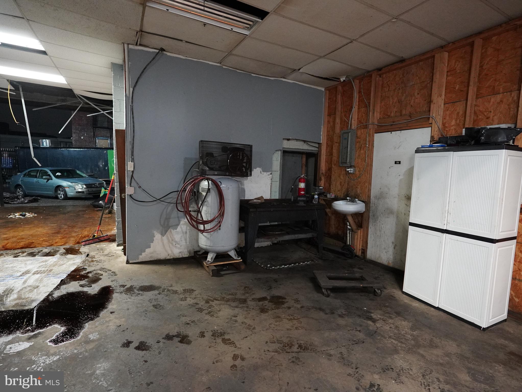 1908 E WESTMORELAND STREET 18