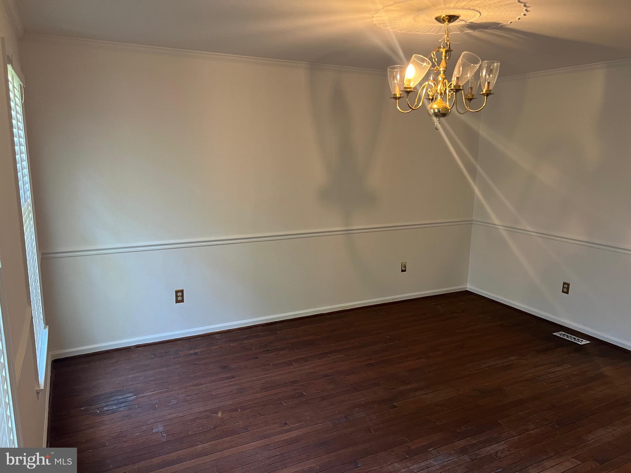 GLENWOOD ESTATES - Residential Lease