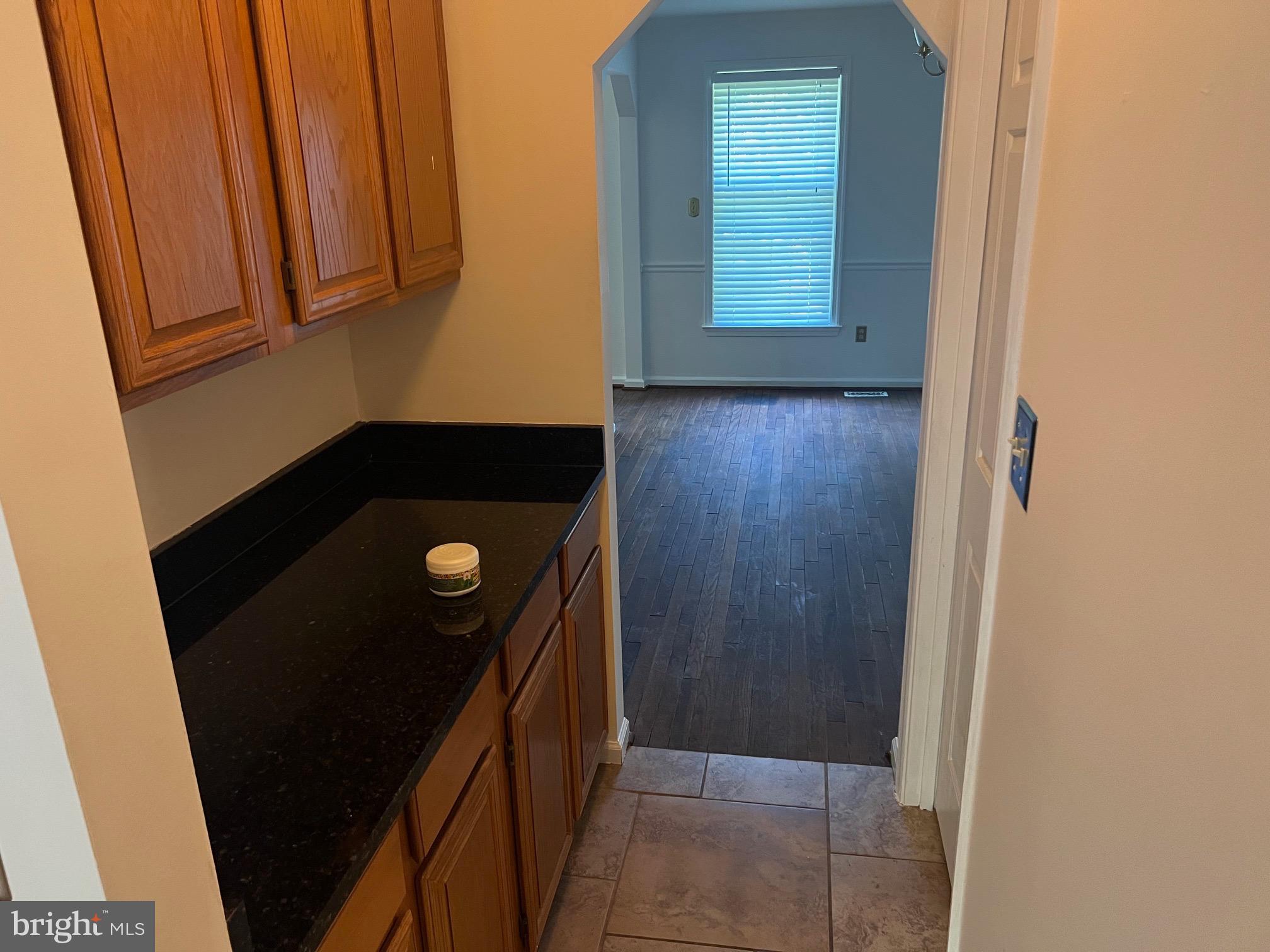 GLENWOOD ESTATES - Residential Lease