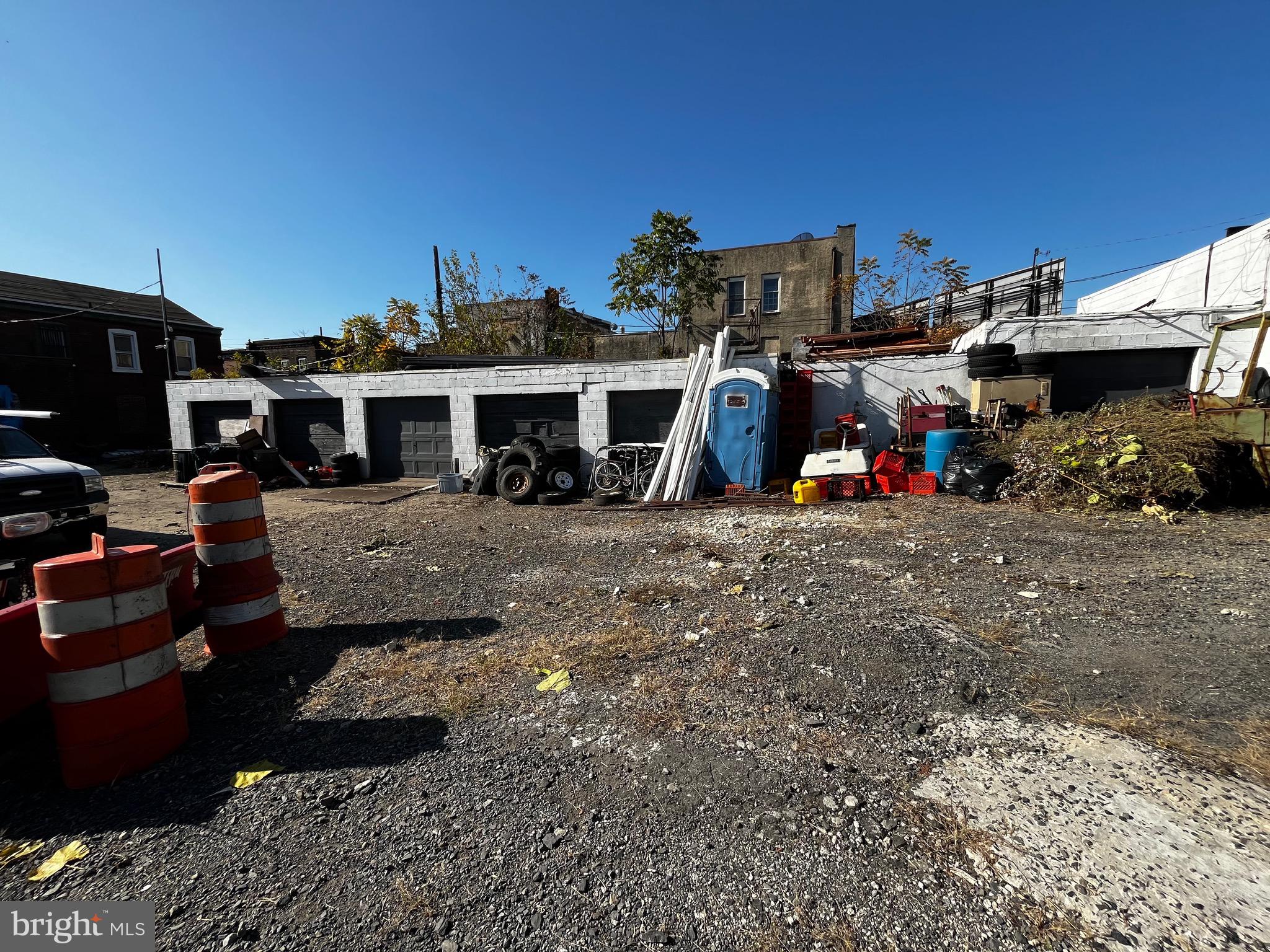 HUNTING PARK - Commercial Sale