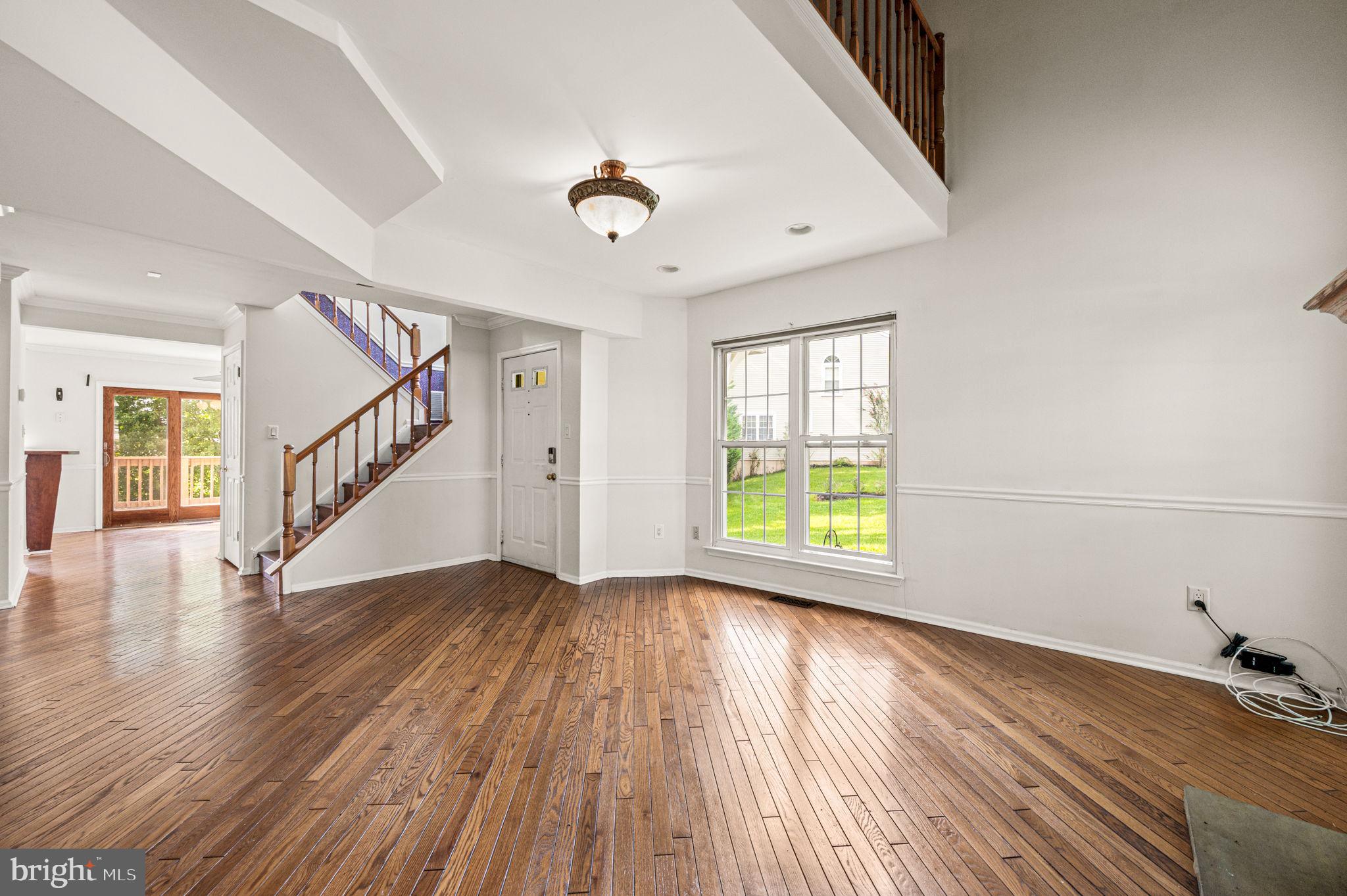 32 PARKVIEW WAY