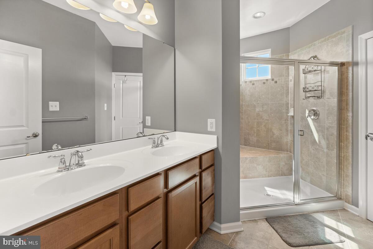 CANNON BLUFF - Residential