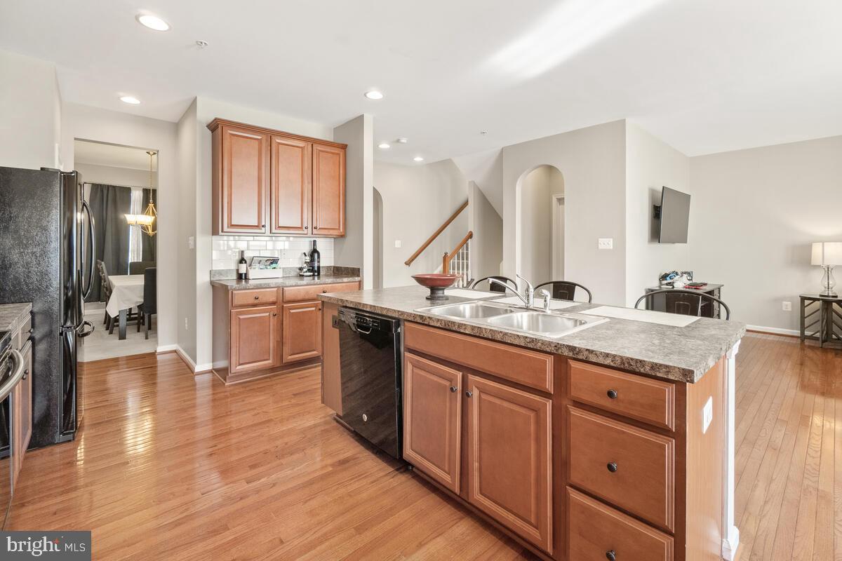 CANNON BLUFF - Residential