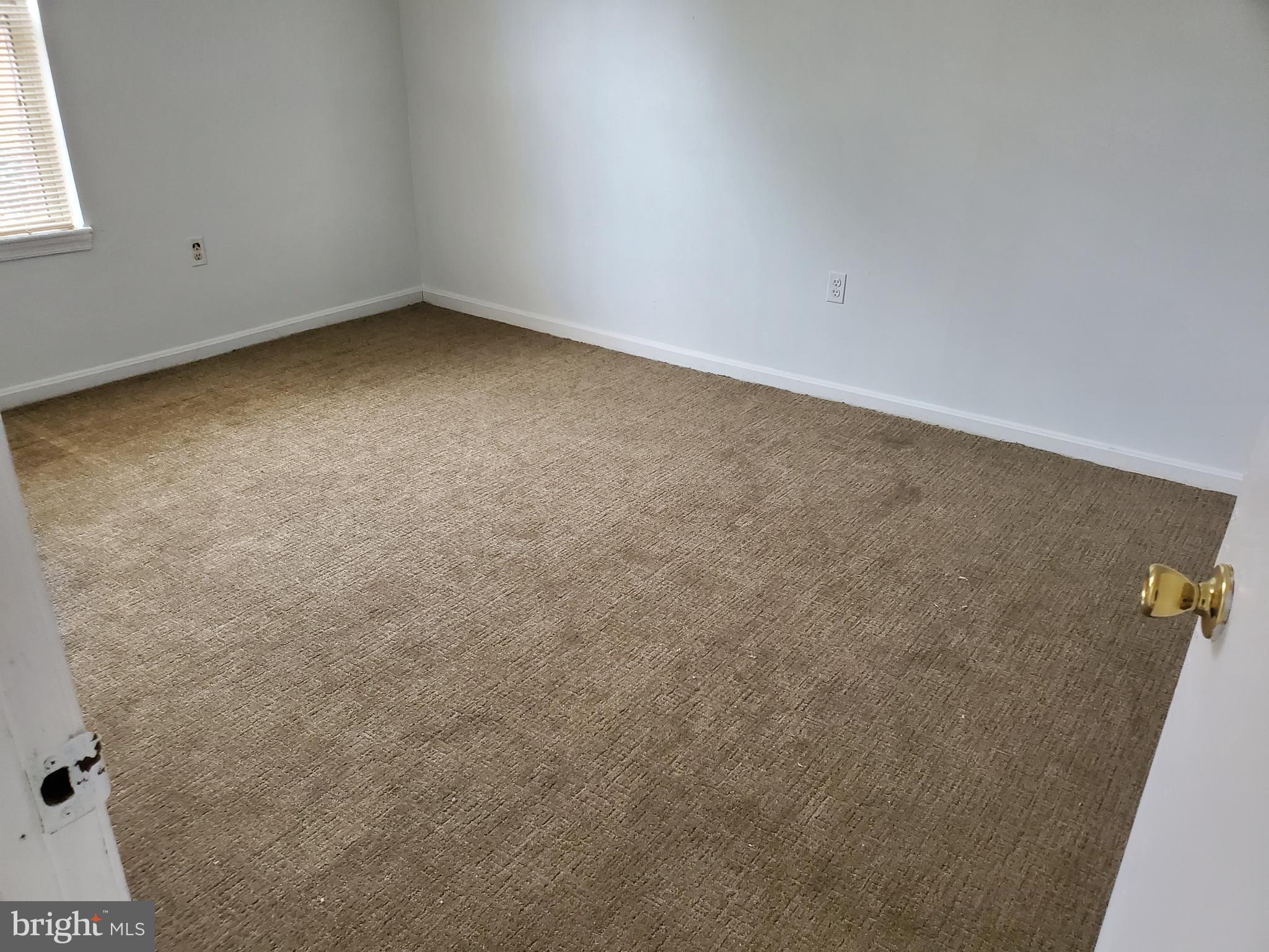 HUTCHINSON - Residential Lease