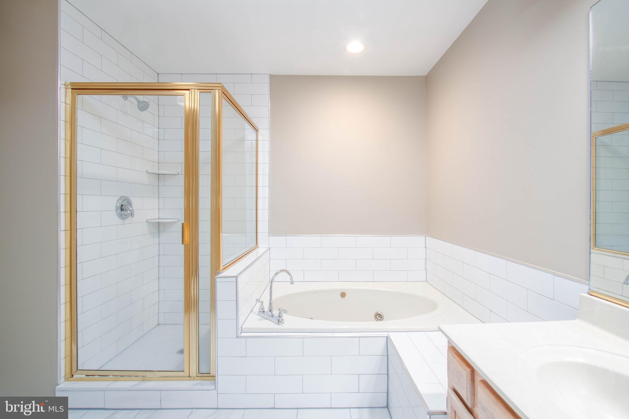 PARK RIDGE - Residential Lease