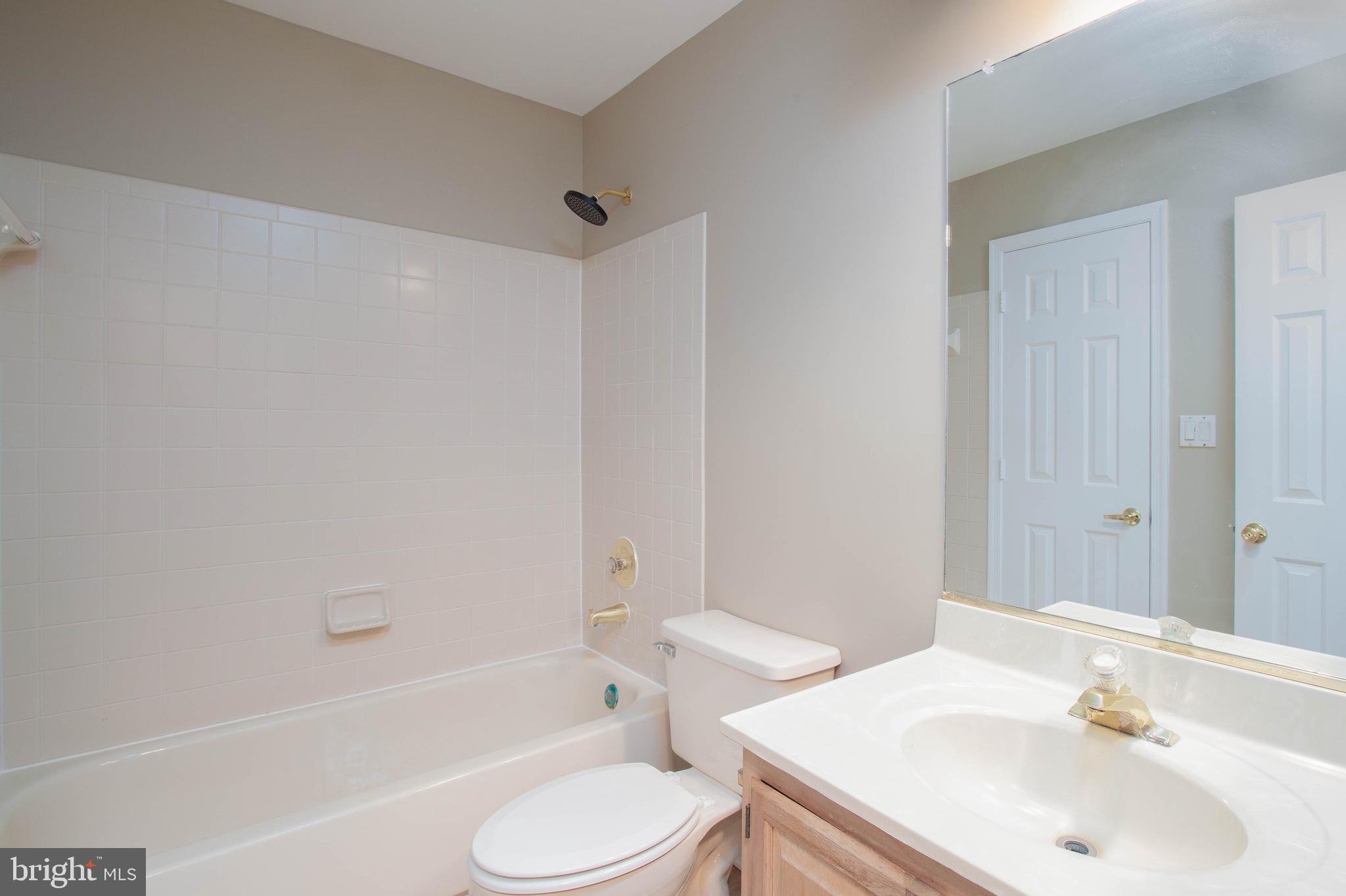 PARK RIDGE - Residential Lease