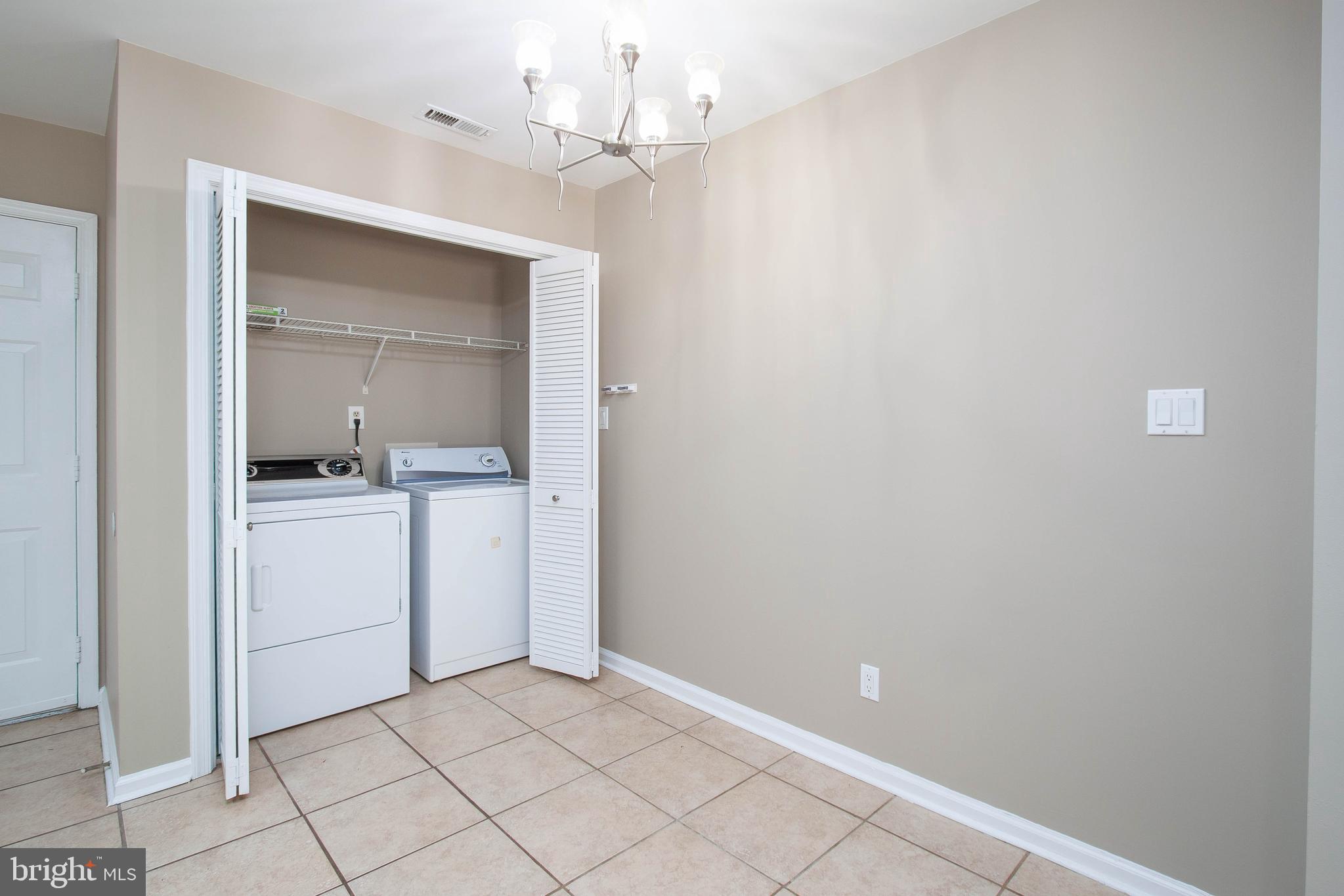 PARK RIDGE - Residential Lease