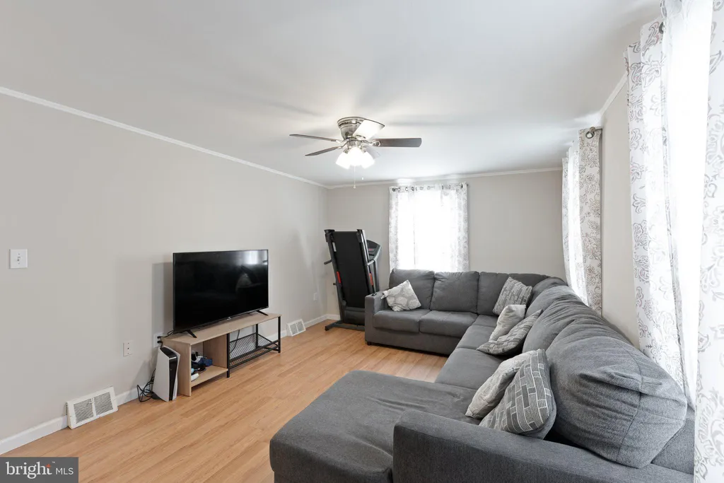Additional image 4 of 262 Edward Ave, Hamilton, NJ 08610